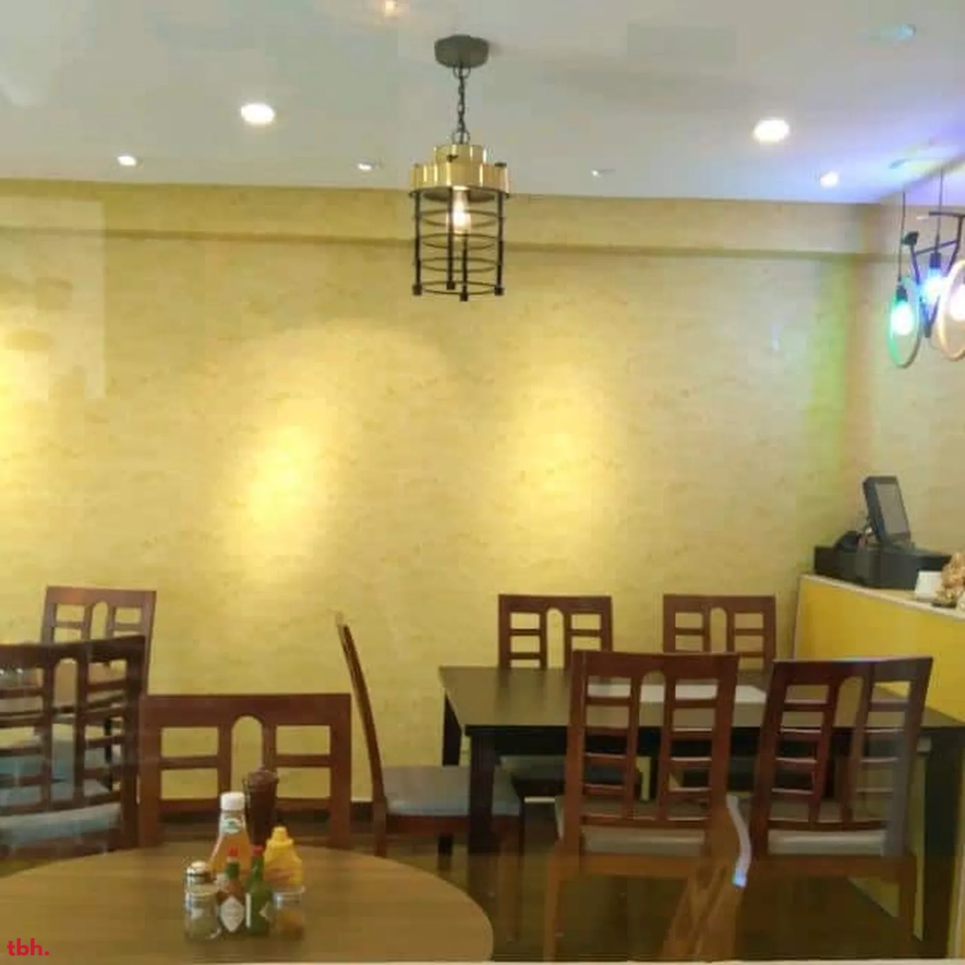 Palsang Eatery Outlet Image