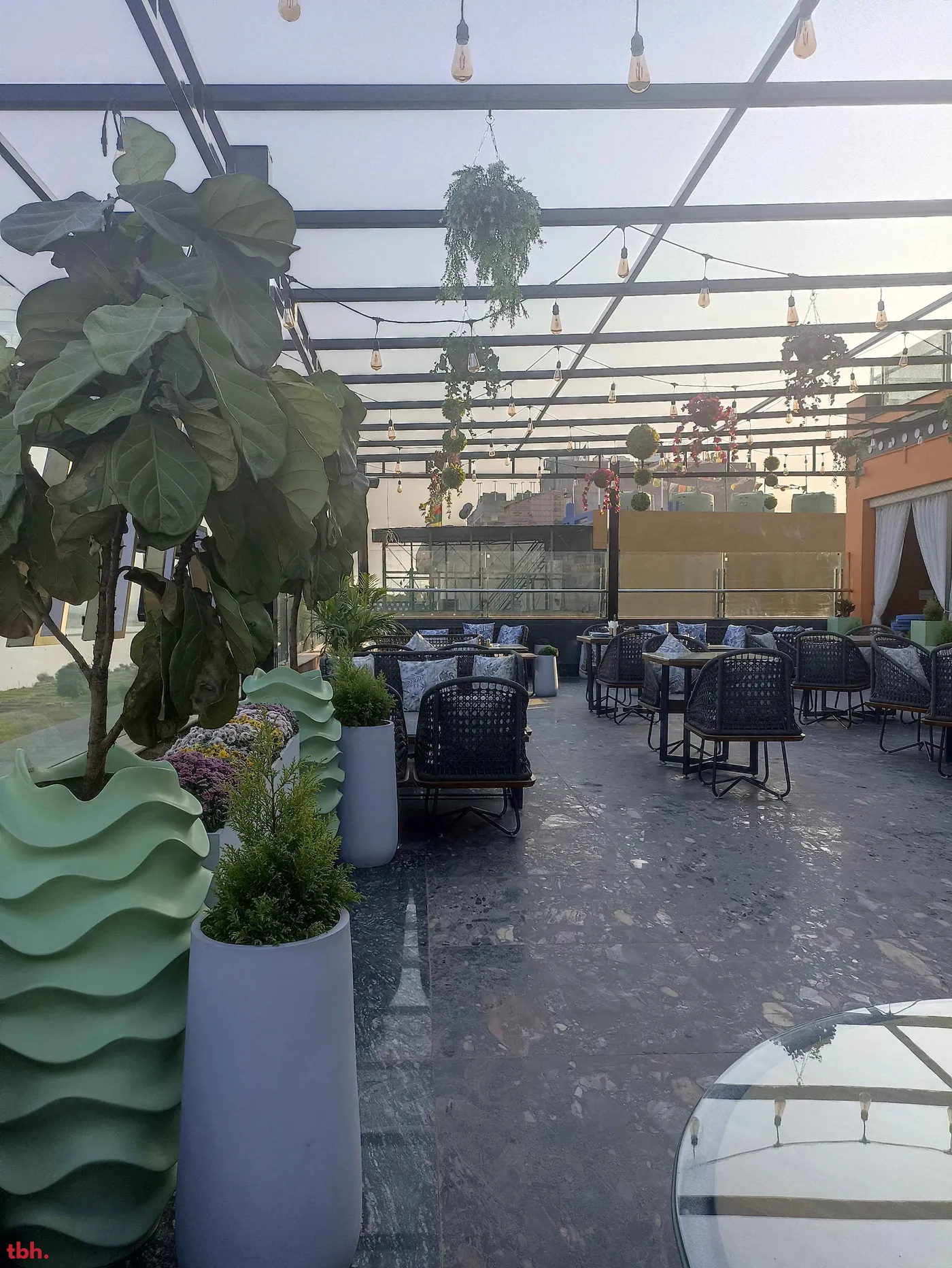 MG Cafe Outlet Image