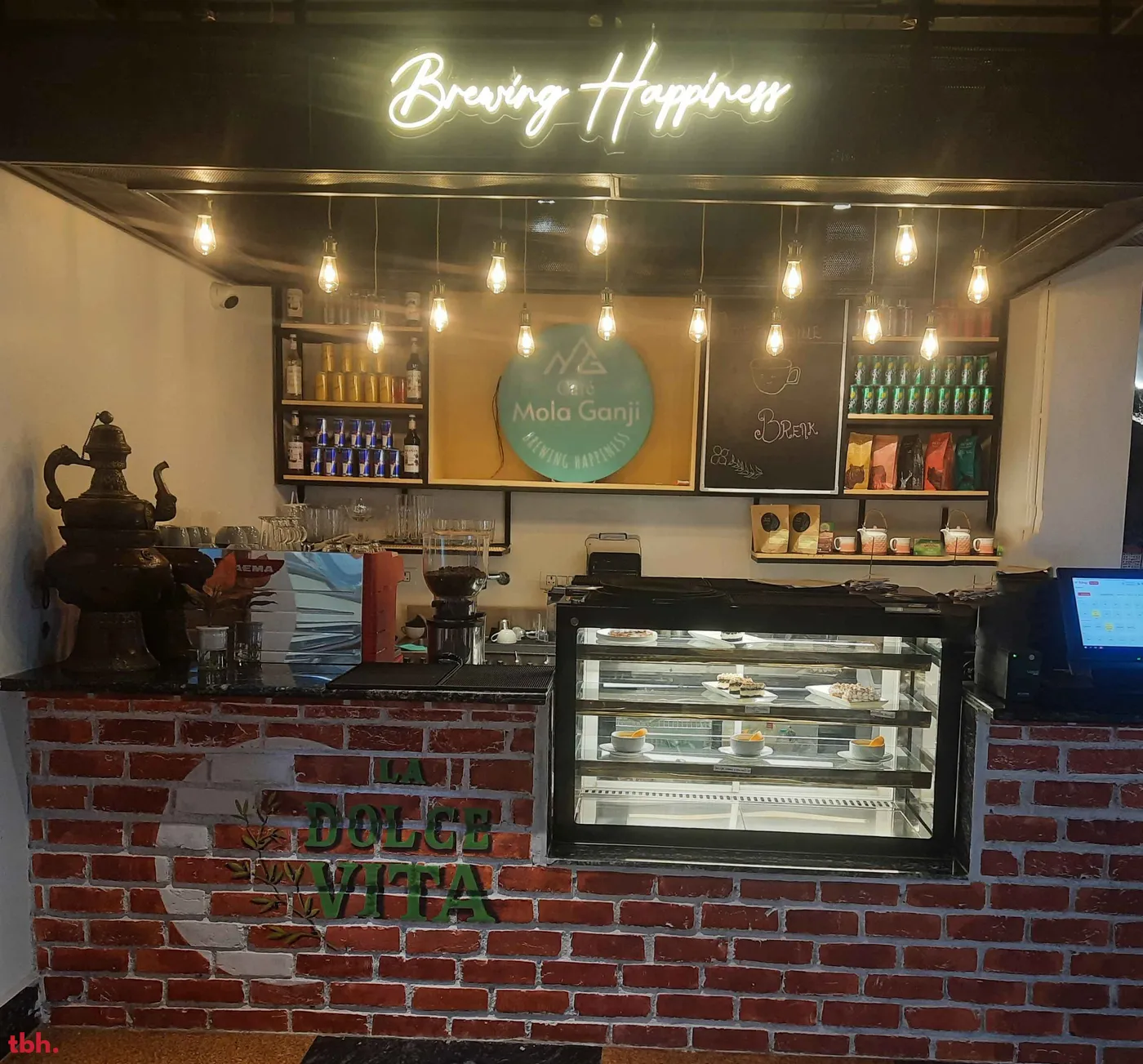 MG Cafe Outlet Image