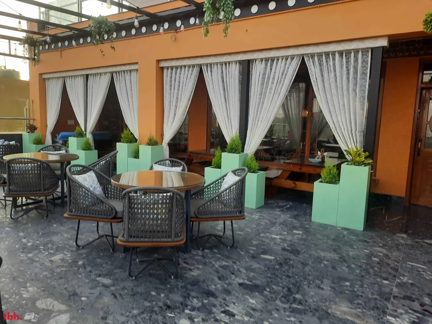 MG Cafe Outlet Image