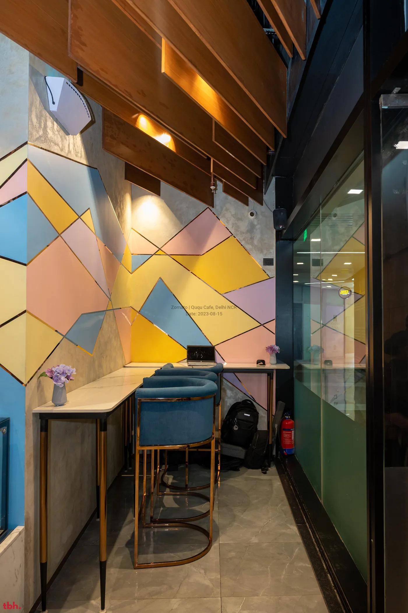 Ququ Cafe outlet image