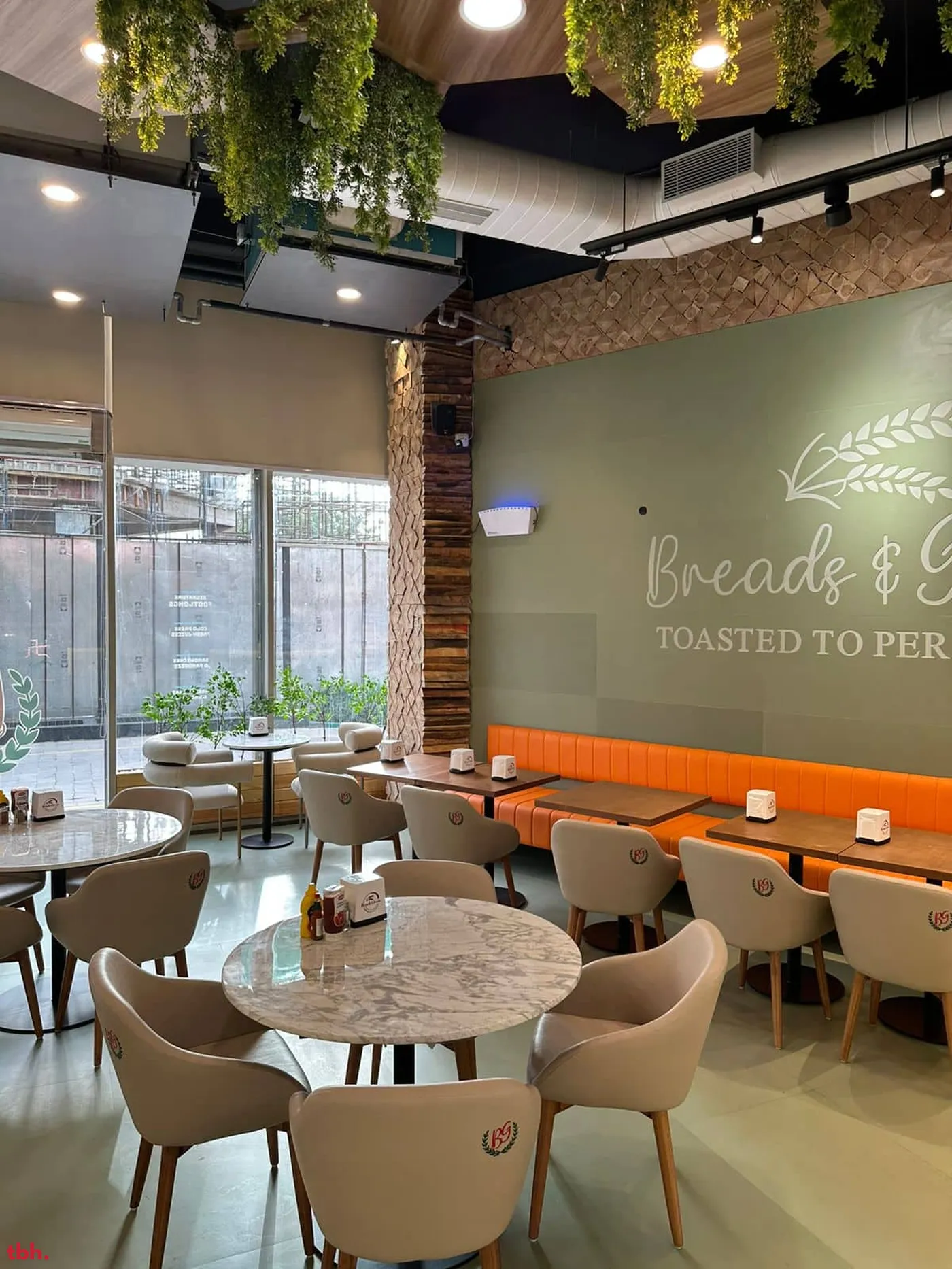 Breads & Greens Outlet Image