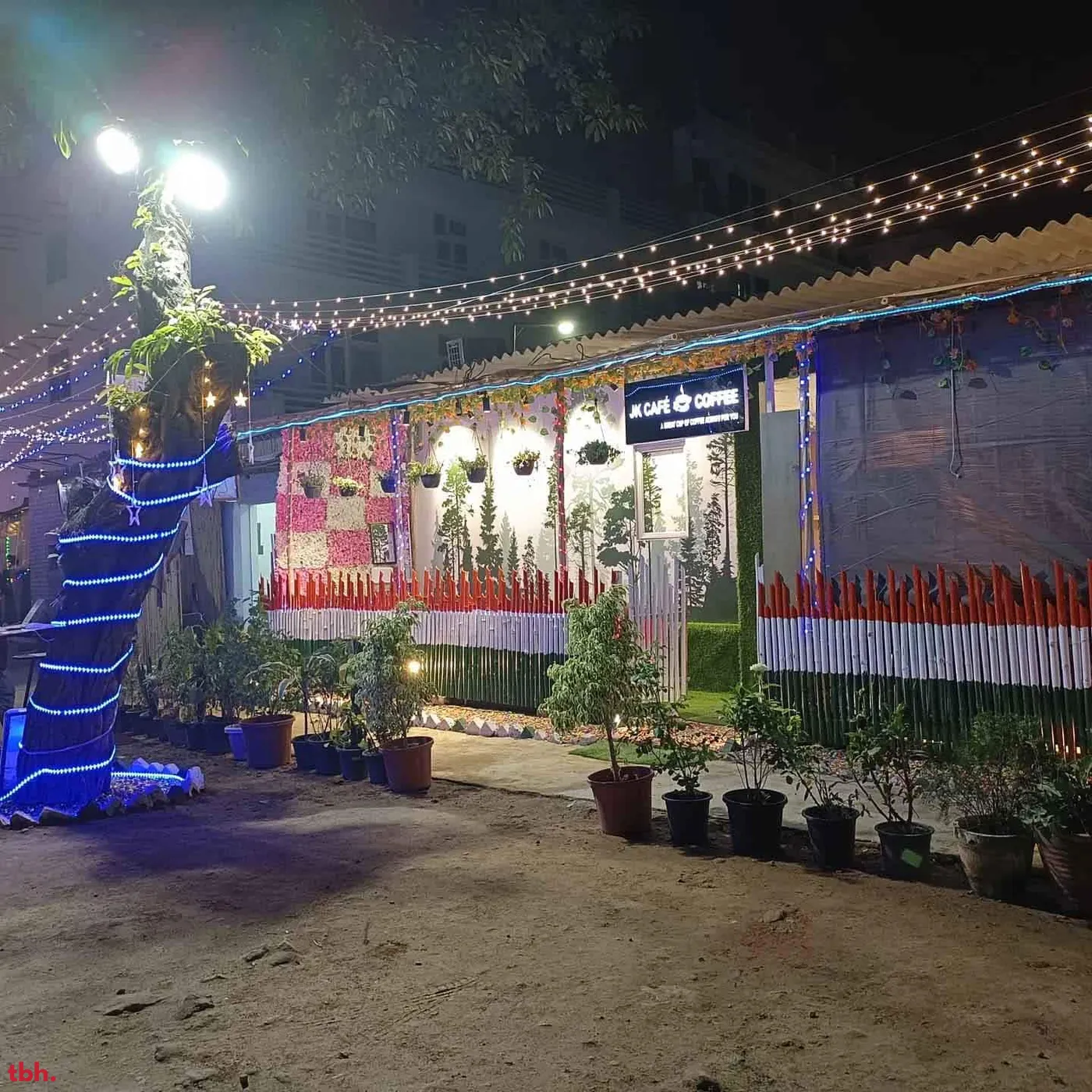 Emperor Coffee House Outlet Image