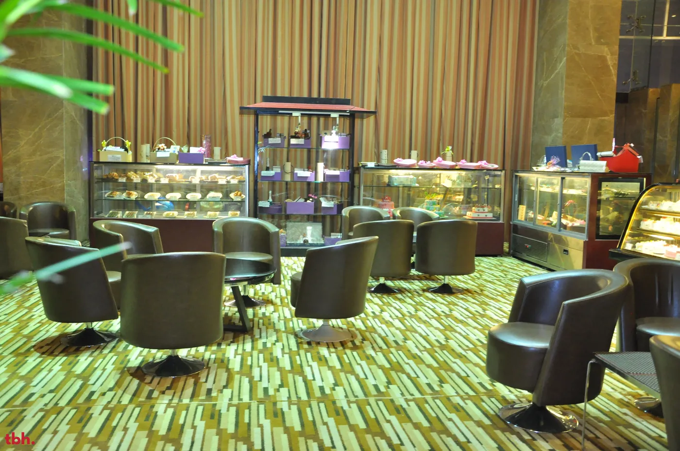 Cafe J - Country Inn & Suites Outlet Image