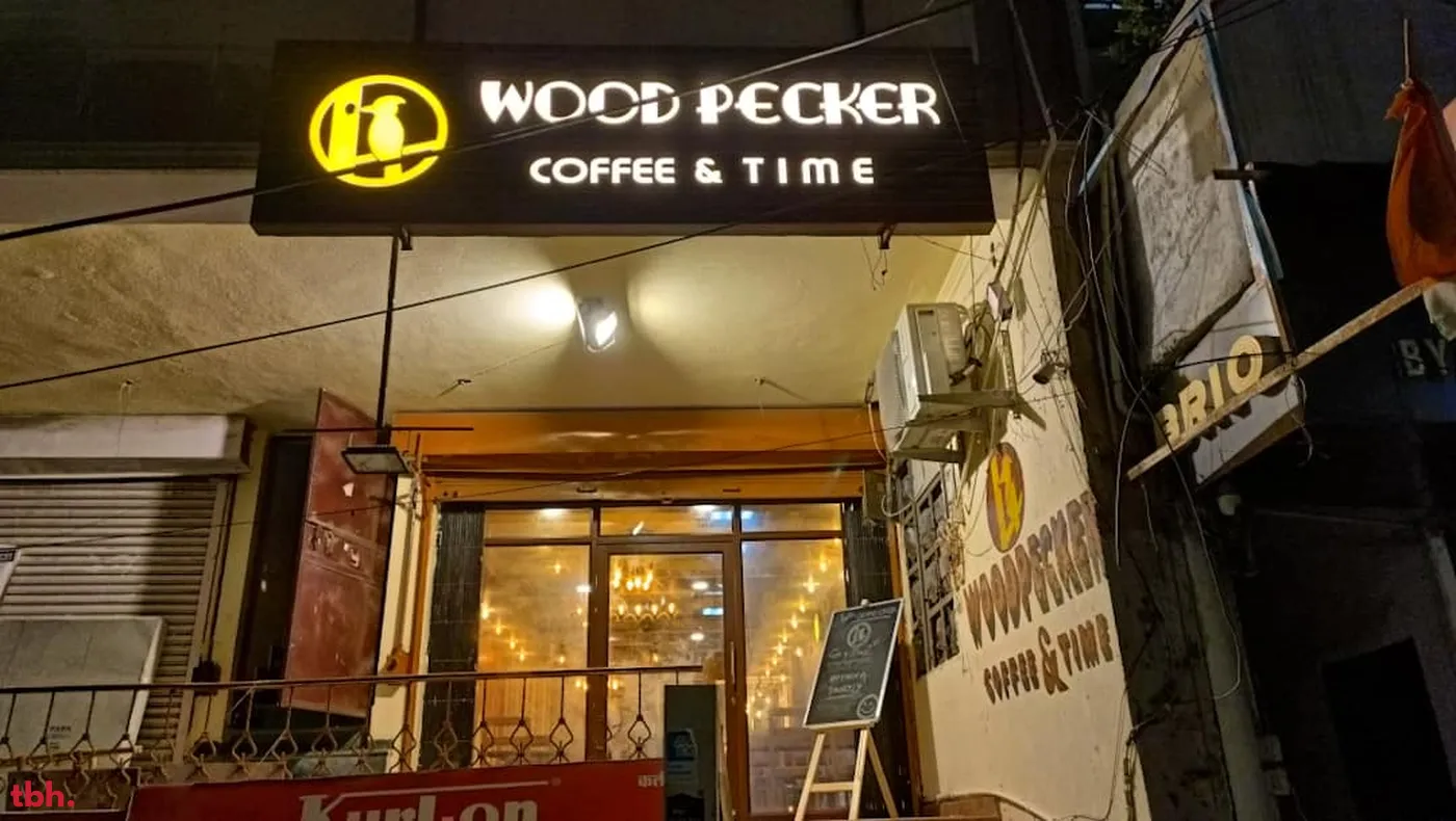 WOODPECKER Outlet Image