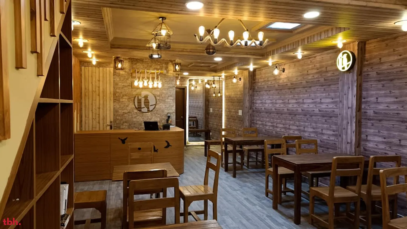 WOODPECKER Outlet Image