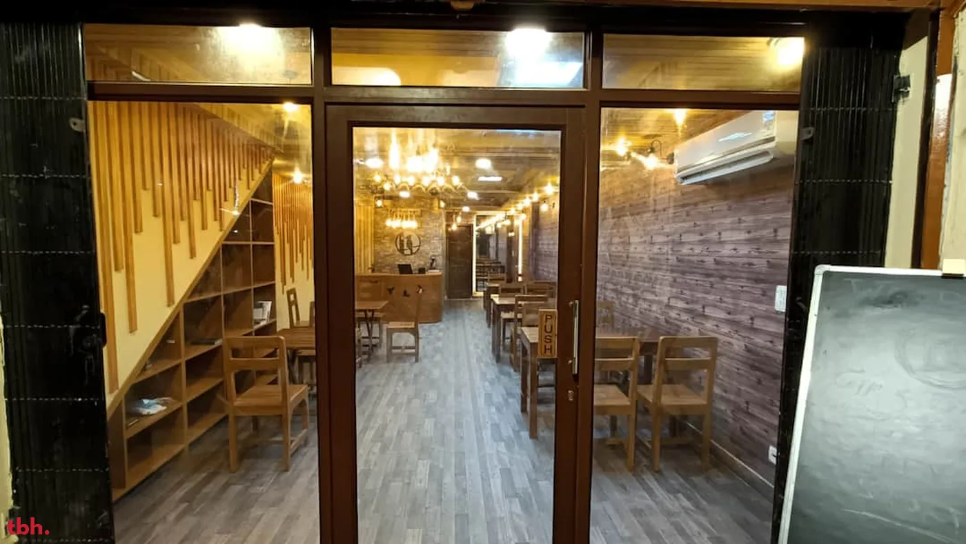 WOODPECKER Outlet Image