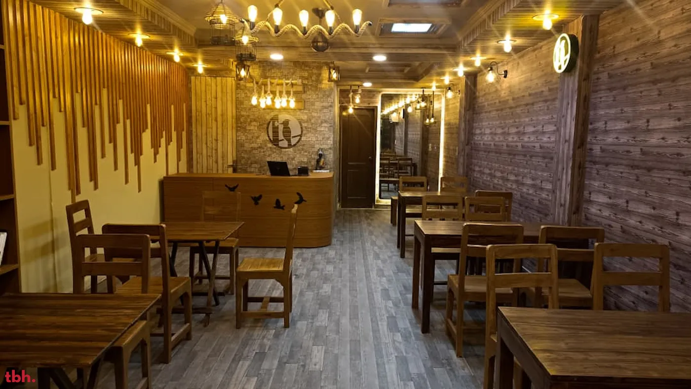 WOODPECKER Outlet Image