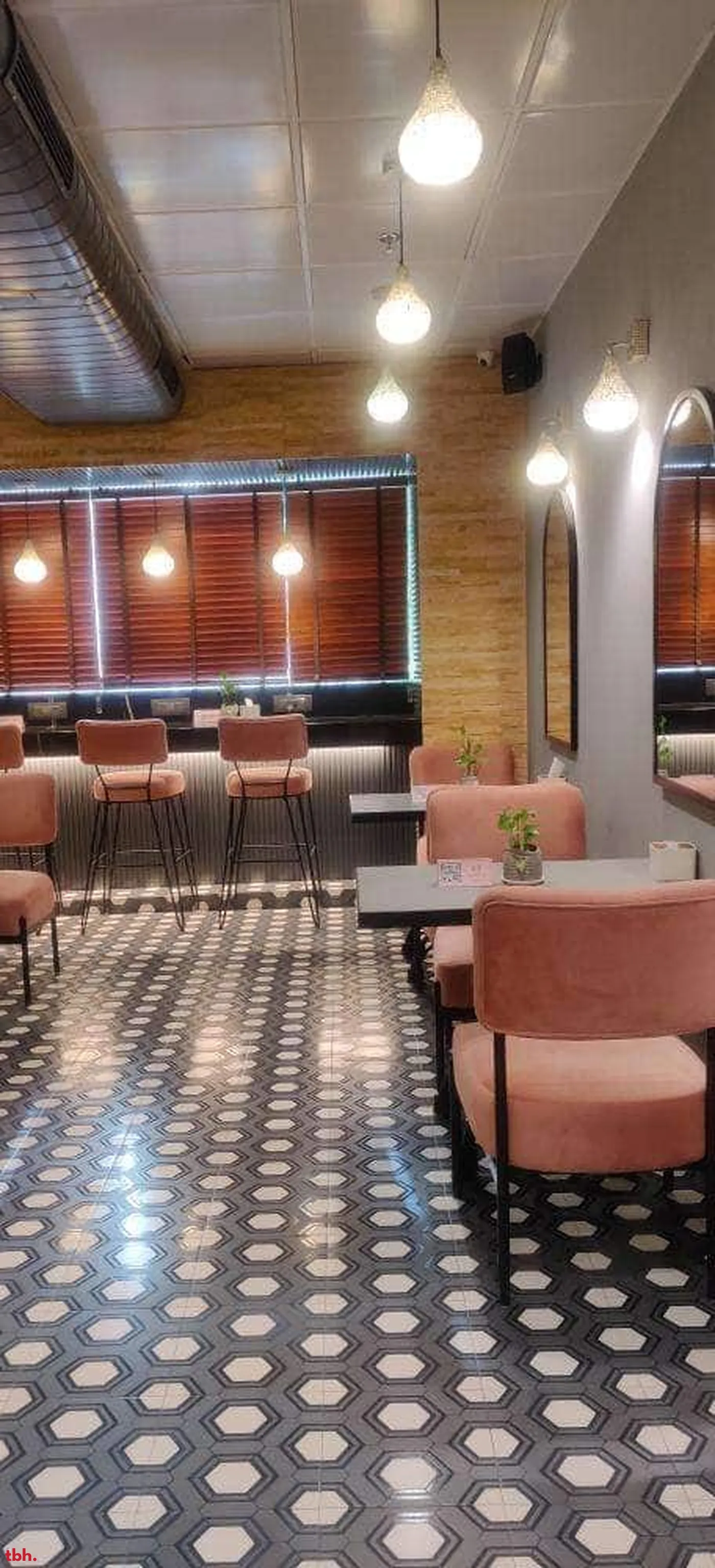 Masson's Outlet Image