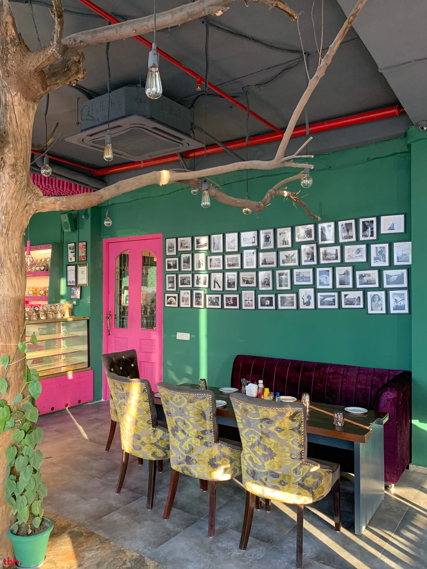 Ka Eclairs & Kafe Outlet Image