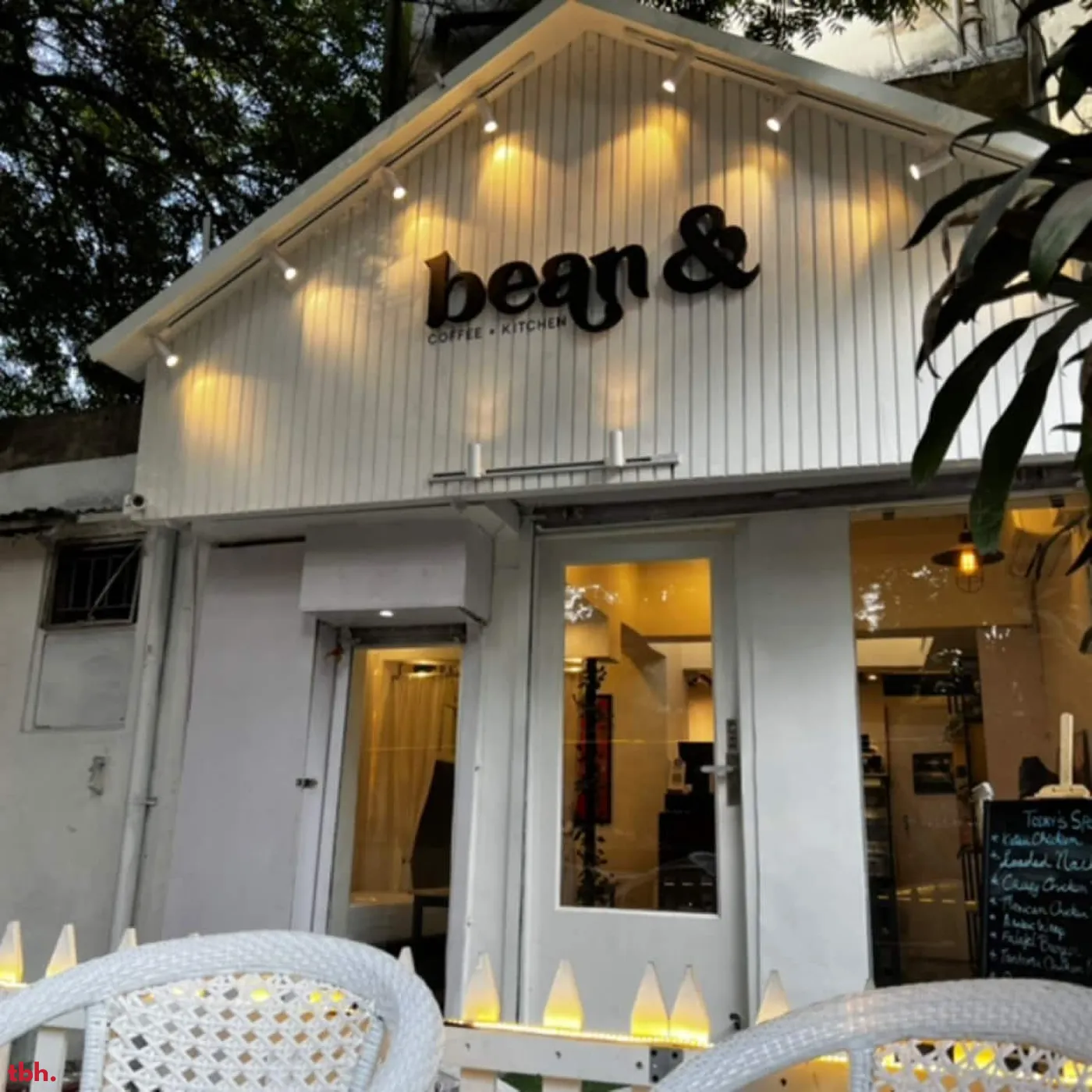 Bean & Coffee Kitchen Outlet Image