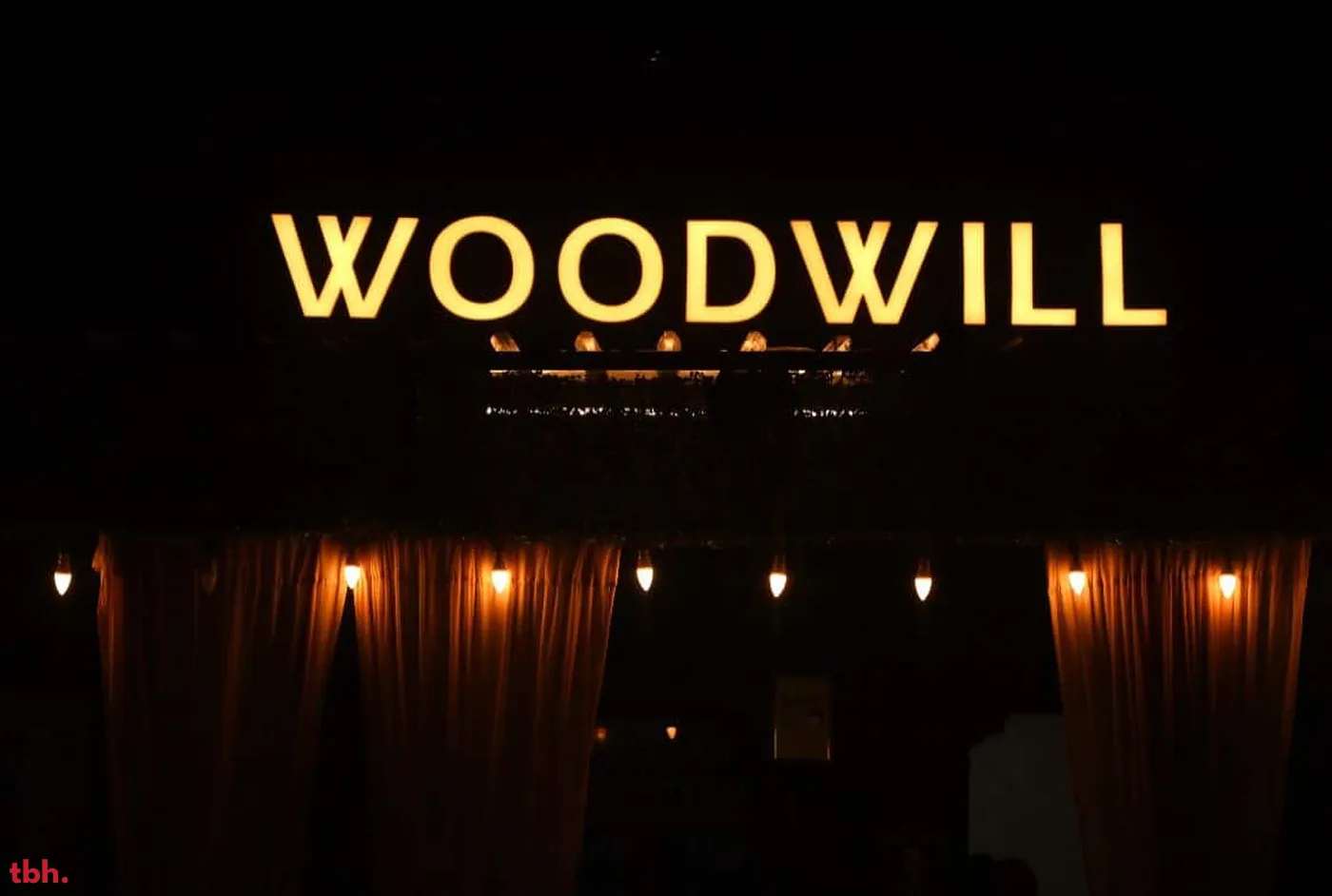 WoodWill Cafe Outlet Image