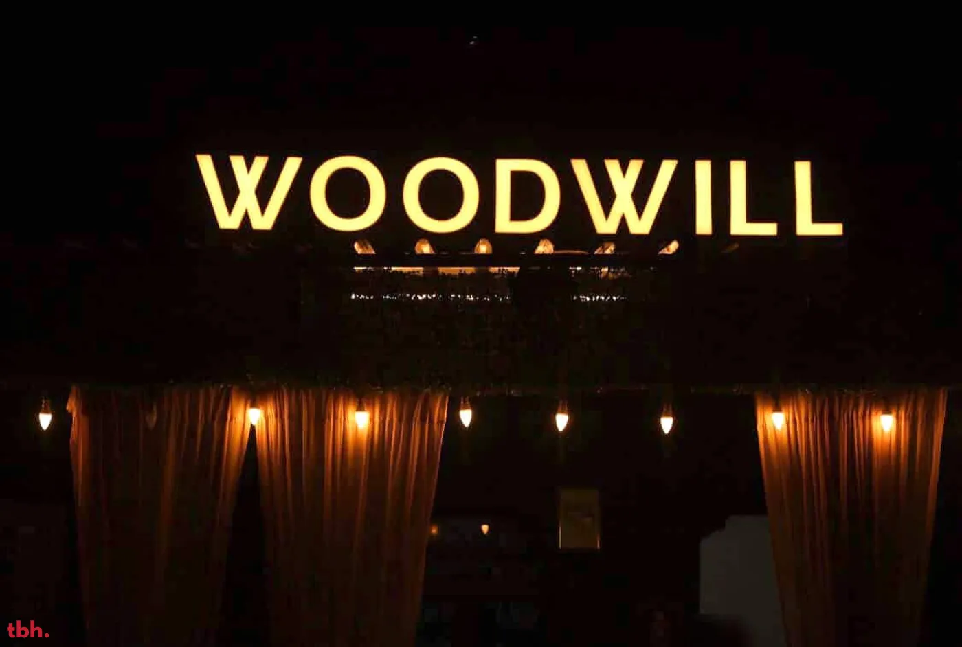 WoodWill Cafe Outlet Image