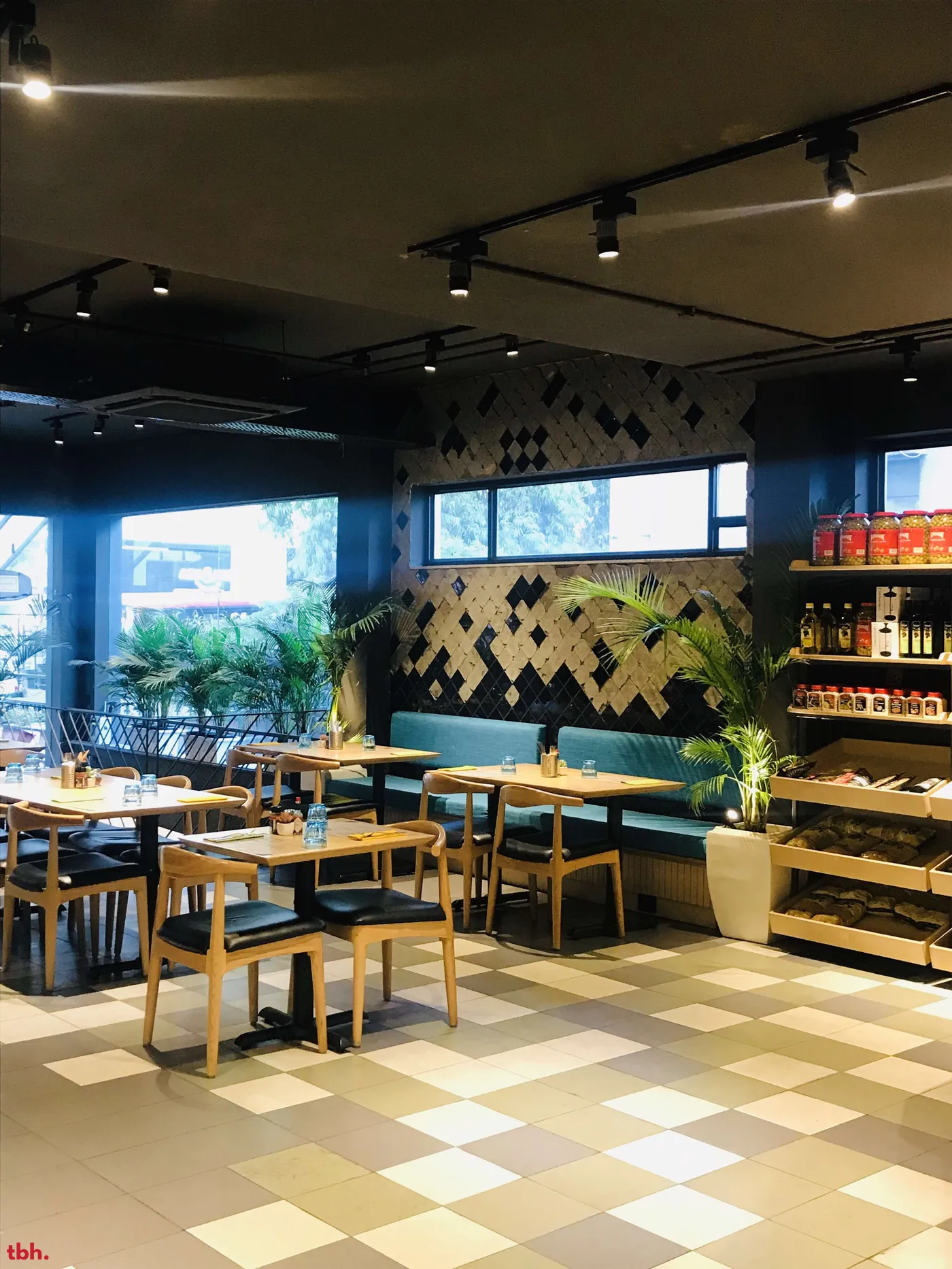 Fat Jar Cafe & Market Outlet Image