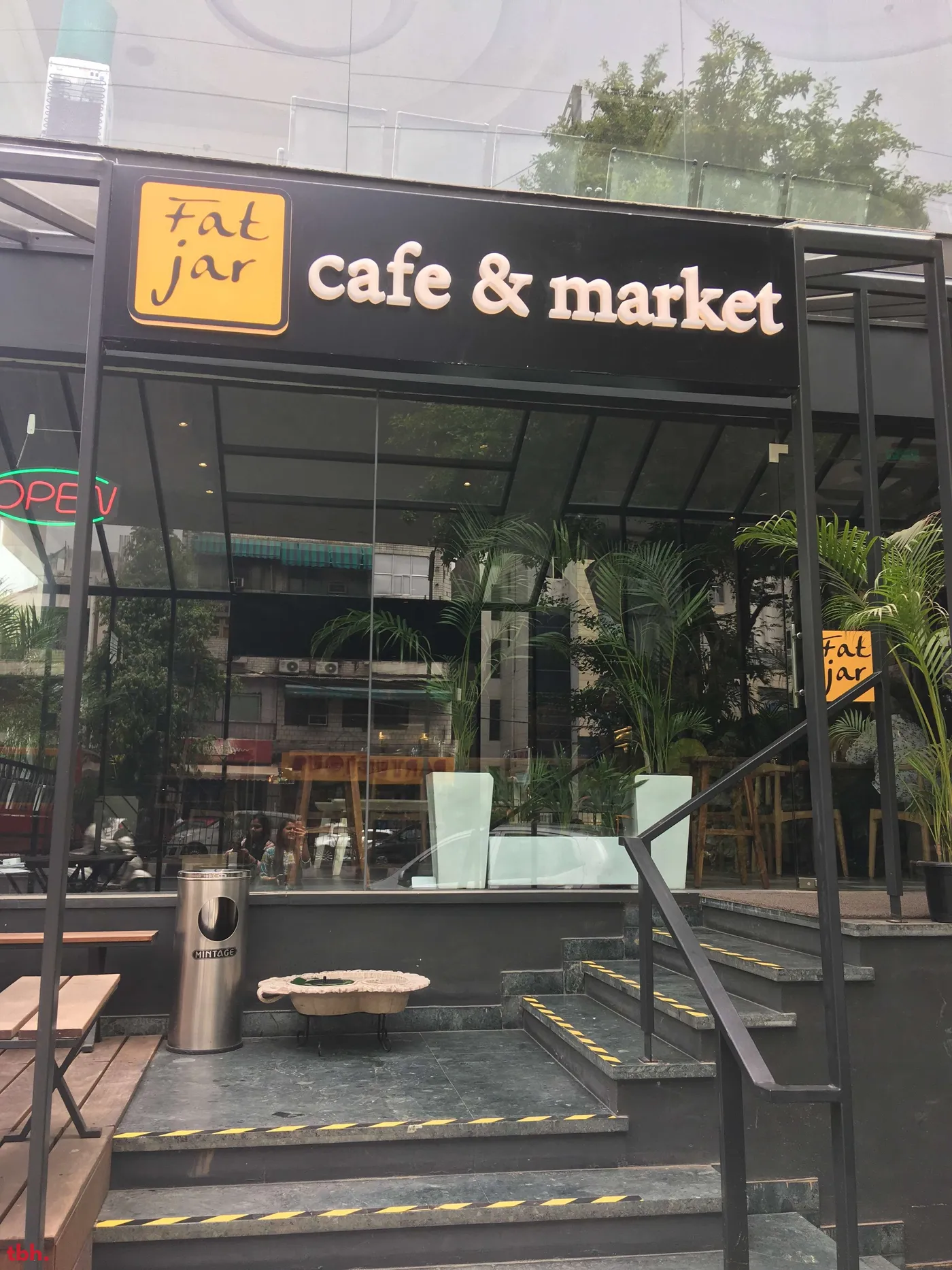 Fat Jar Cafe & Market Outlet Image