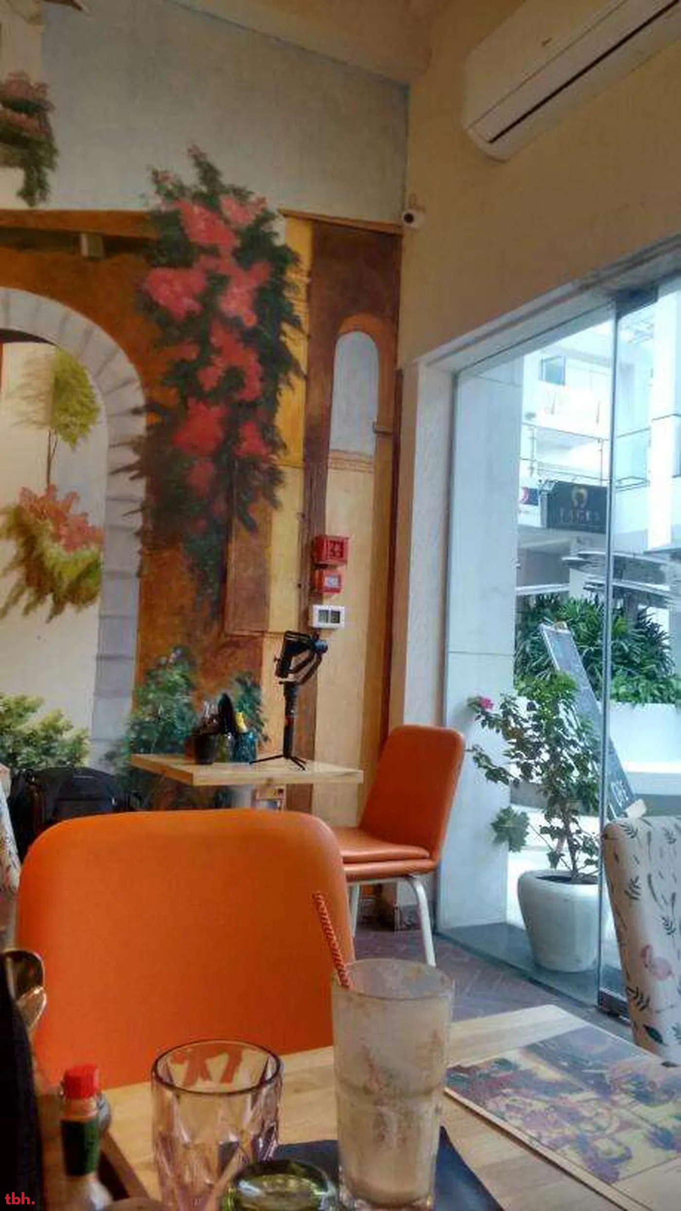 Brick N Bean Cafe Kitchen Outlet Image