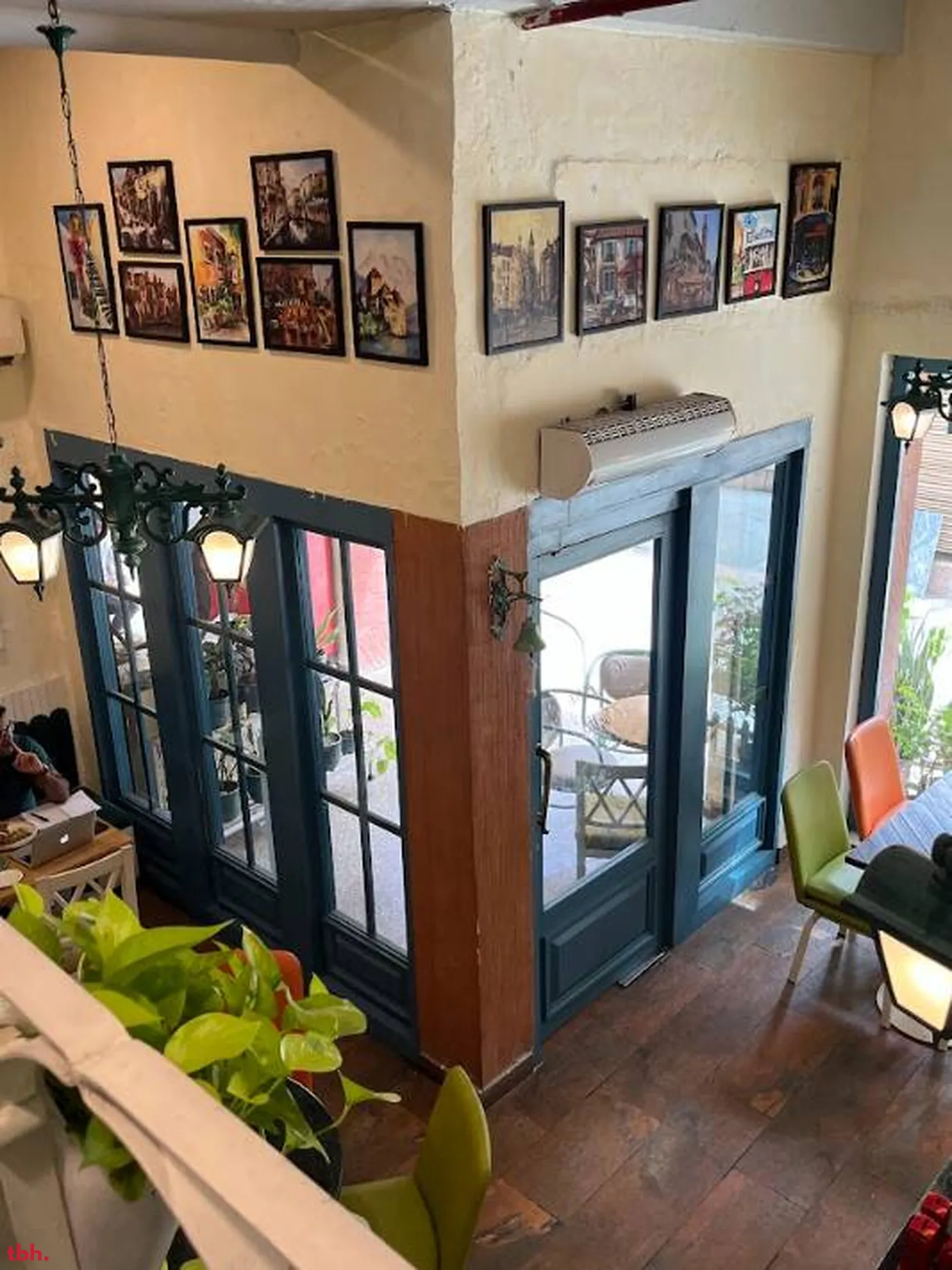 Brick N Bean Cafe Kitchen Outlet Image