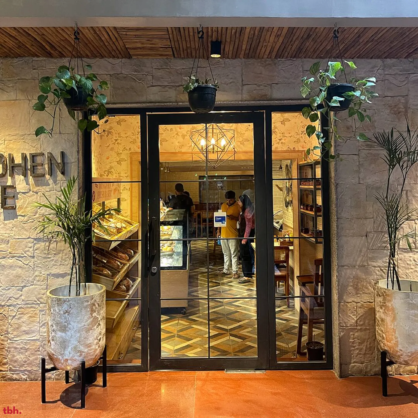 Wongdhen Cafe Outlet Image