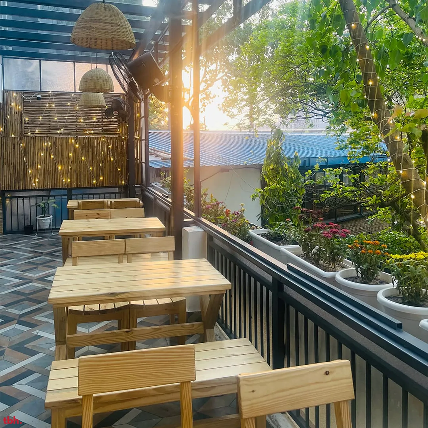 Wongdhen Cafe Outlet Image