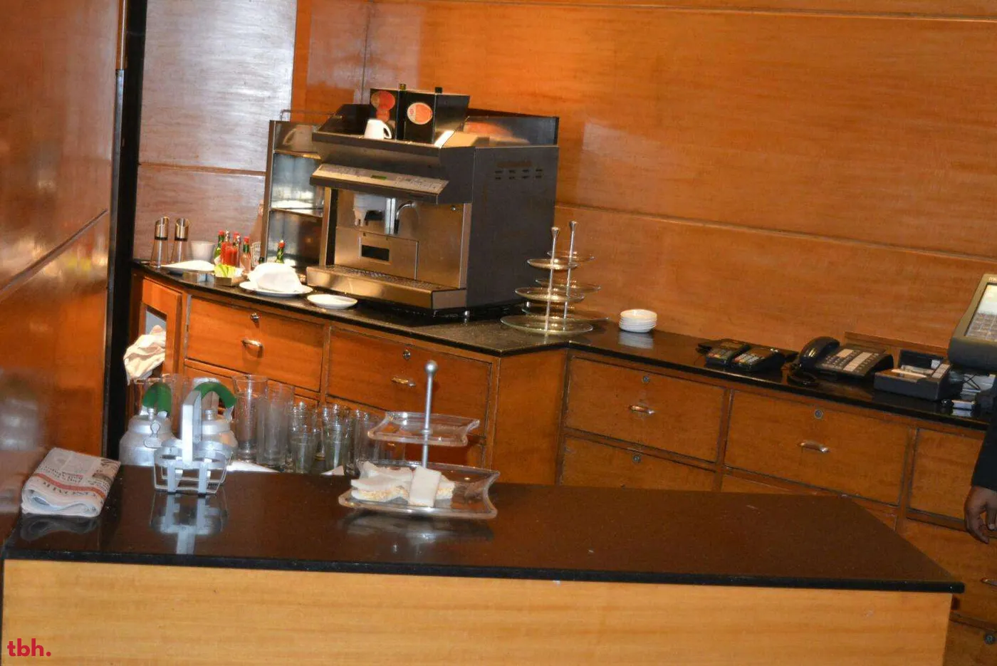 R The Lounge - Radisson Blu Plaza Delhi Airport Outlet Image