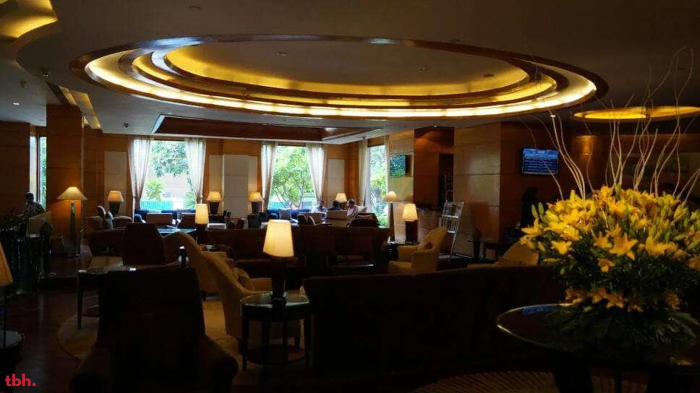 R The Lounge - Radisson Blu Plaza Delhi Airport Outlet Image