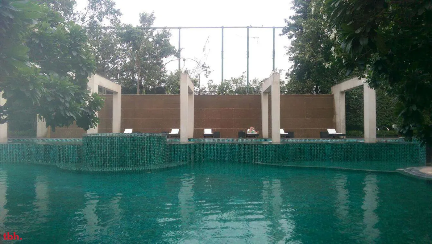 R The Lounge - Radisson Blu Plaza Delhi Airport Outlet Image