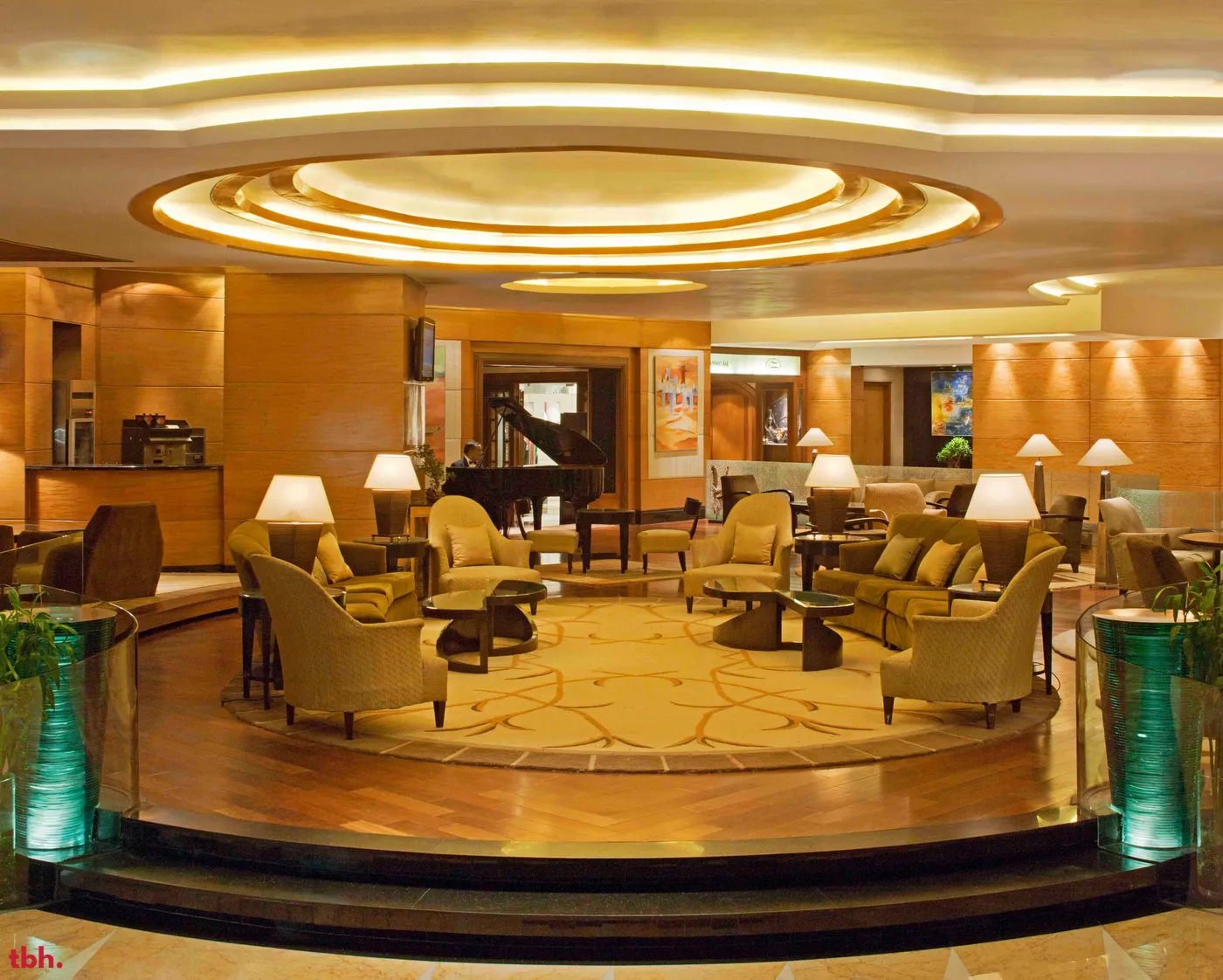 R The Lounge - Radisson Blu Plaza Delhi Airport Outlet Image