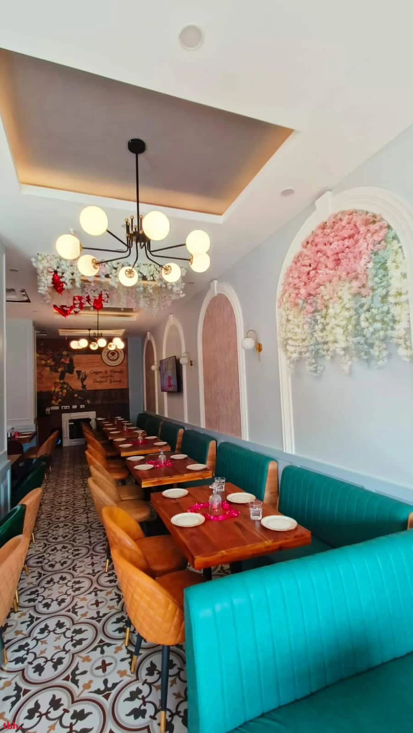 G Town Cafe 65 Outlet Image