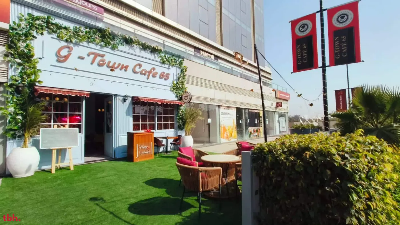 G Town Cafe 65 Outlet Image