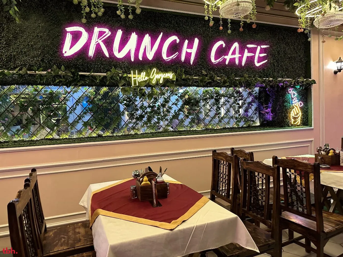 Drunch Cafe Outlet Image