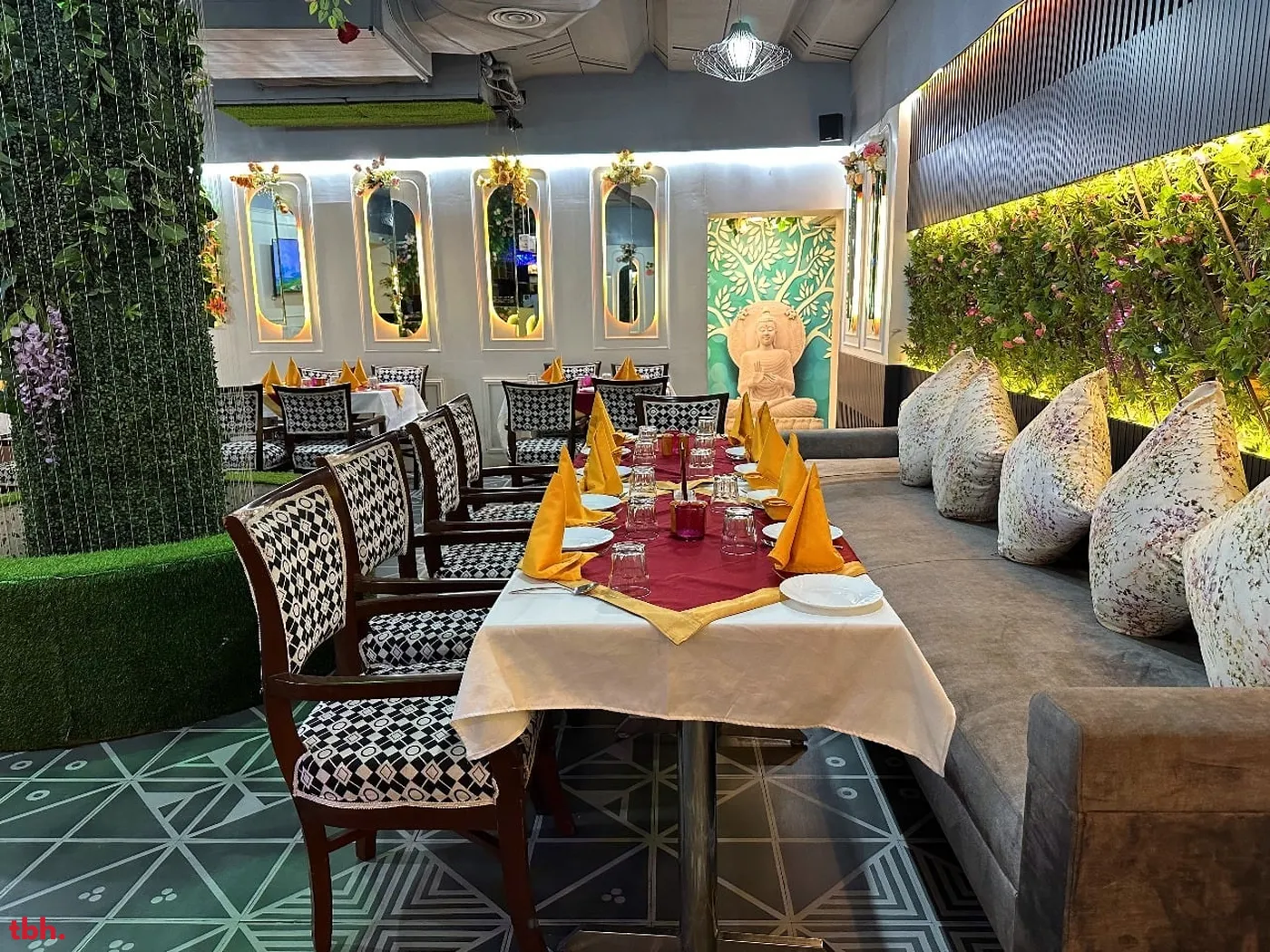 Drunch Cafe Outlet Image