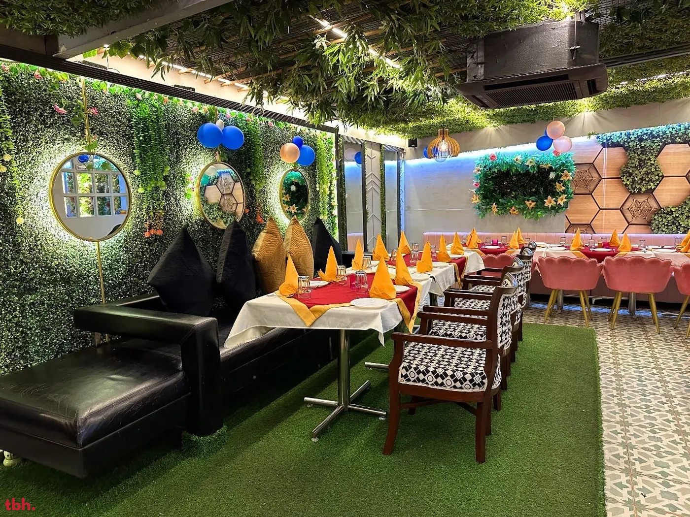 Drunch Cafe Outlet Image