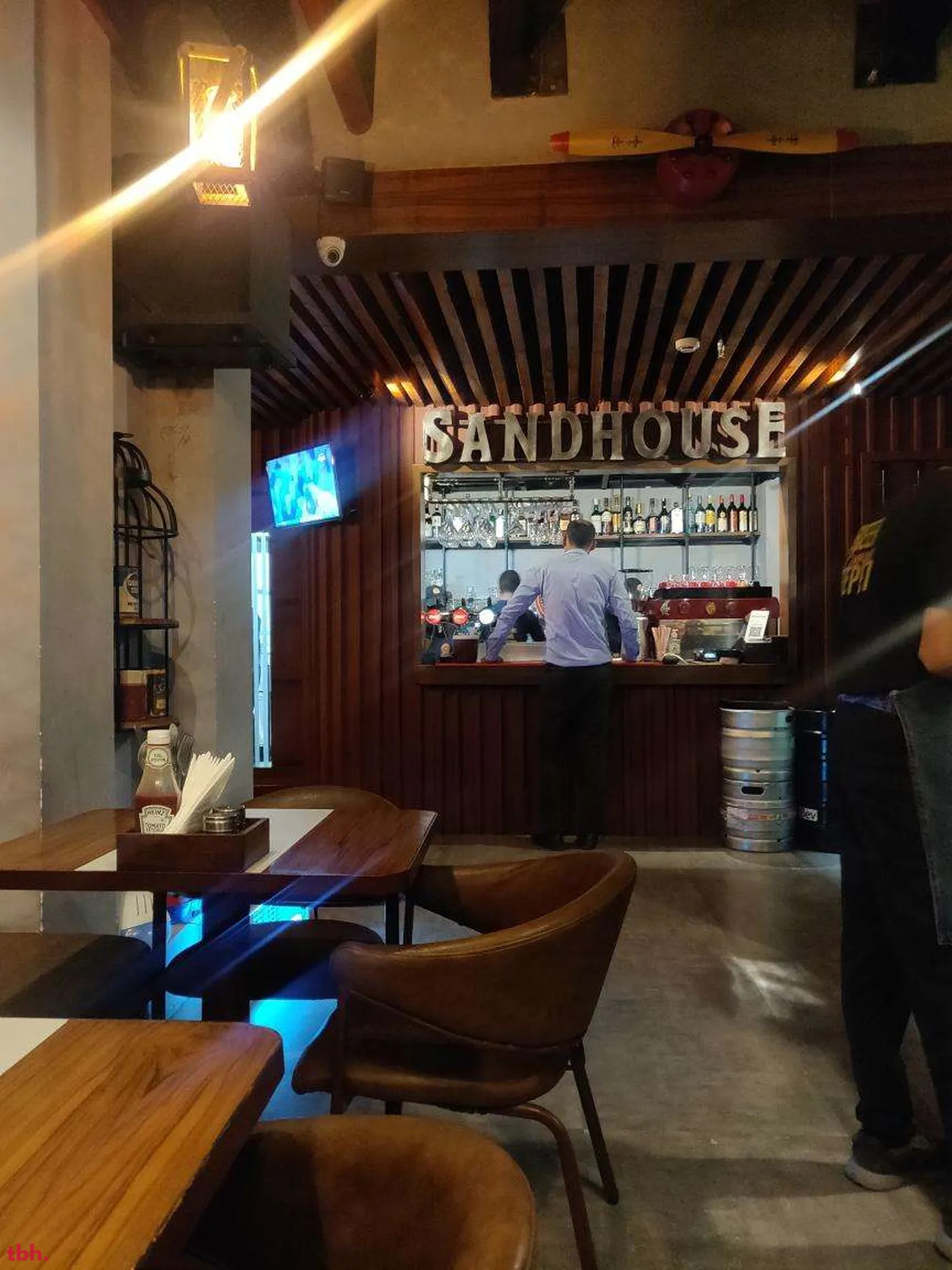 Sandhouse Café Outlet Image