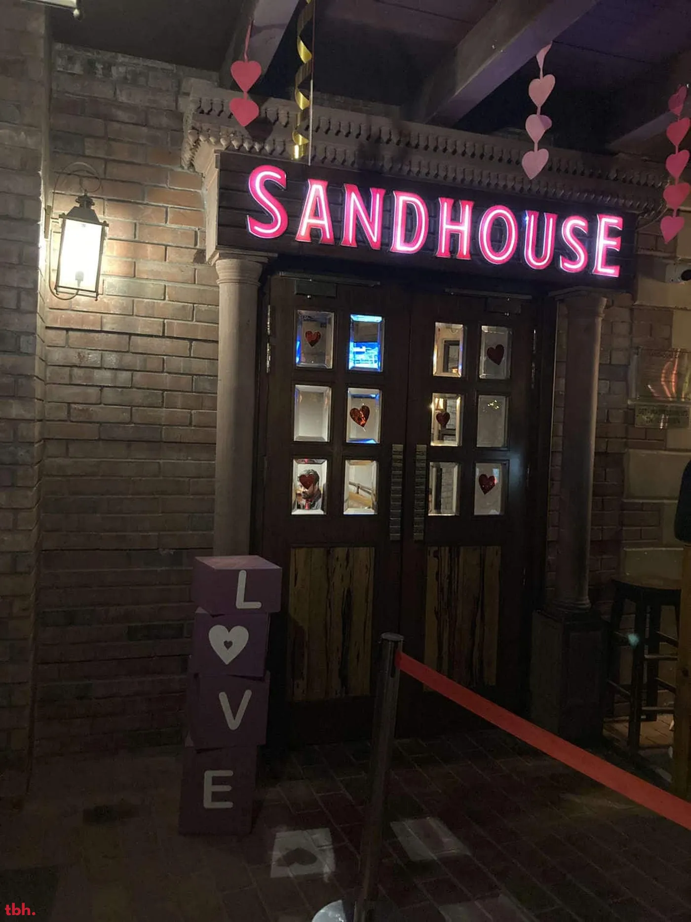 Sandhouse Café Outlet Image