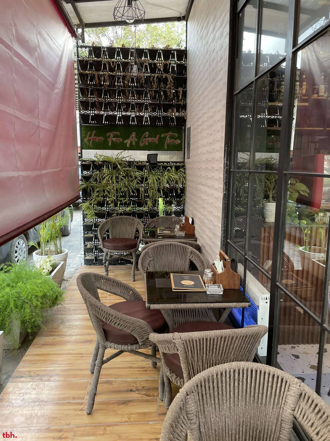 Refections Cafe Outlet Image