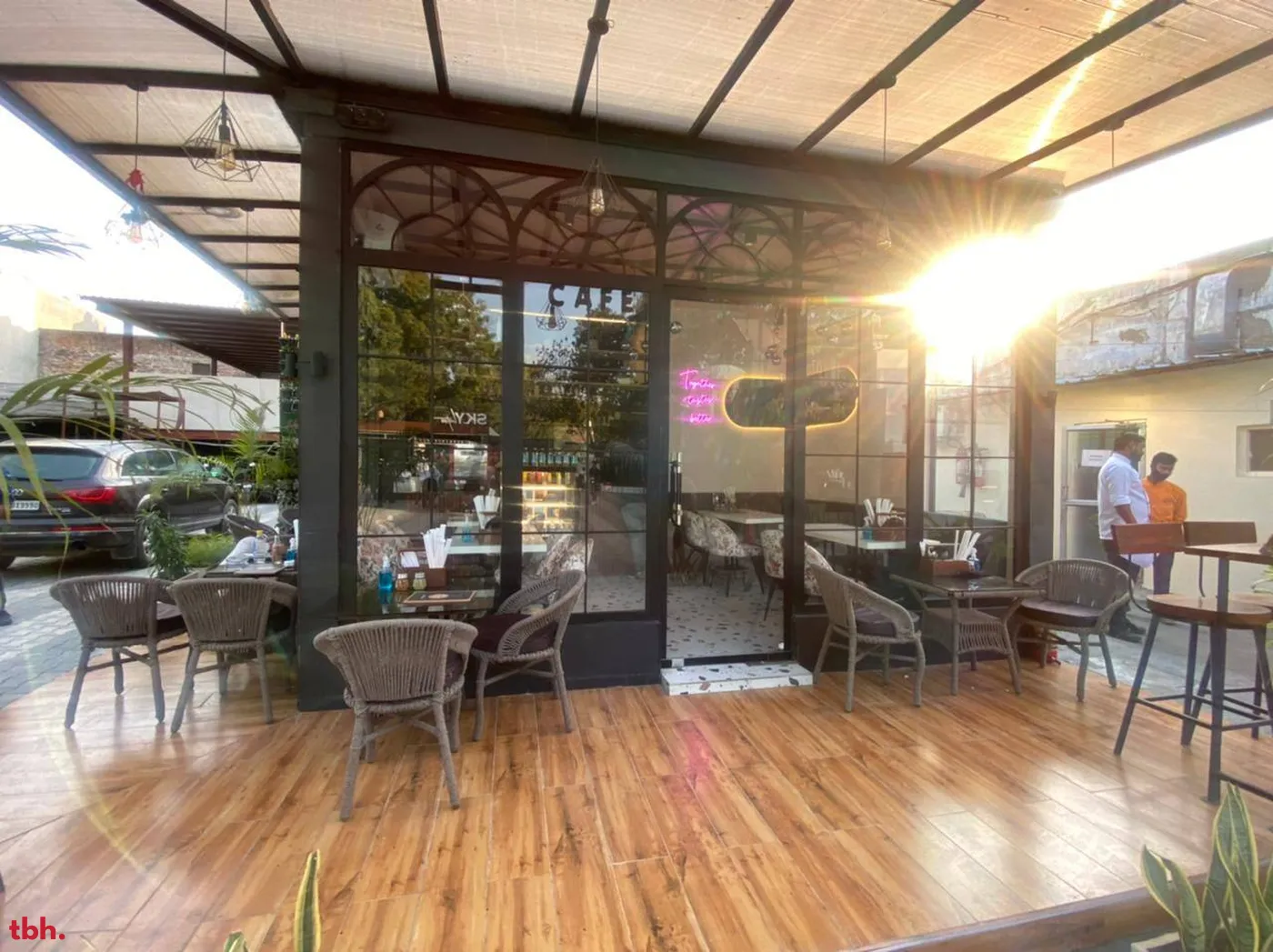 Refections Cafe Outlet Image