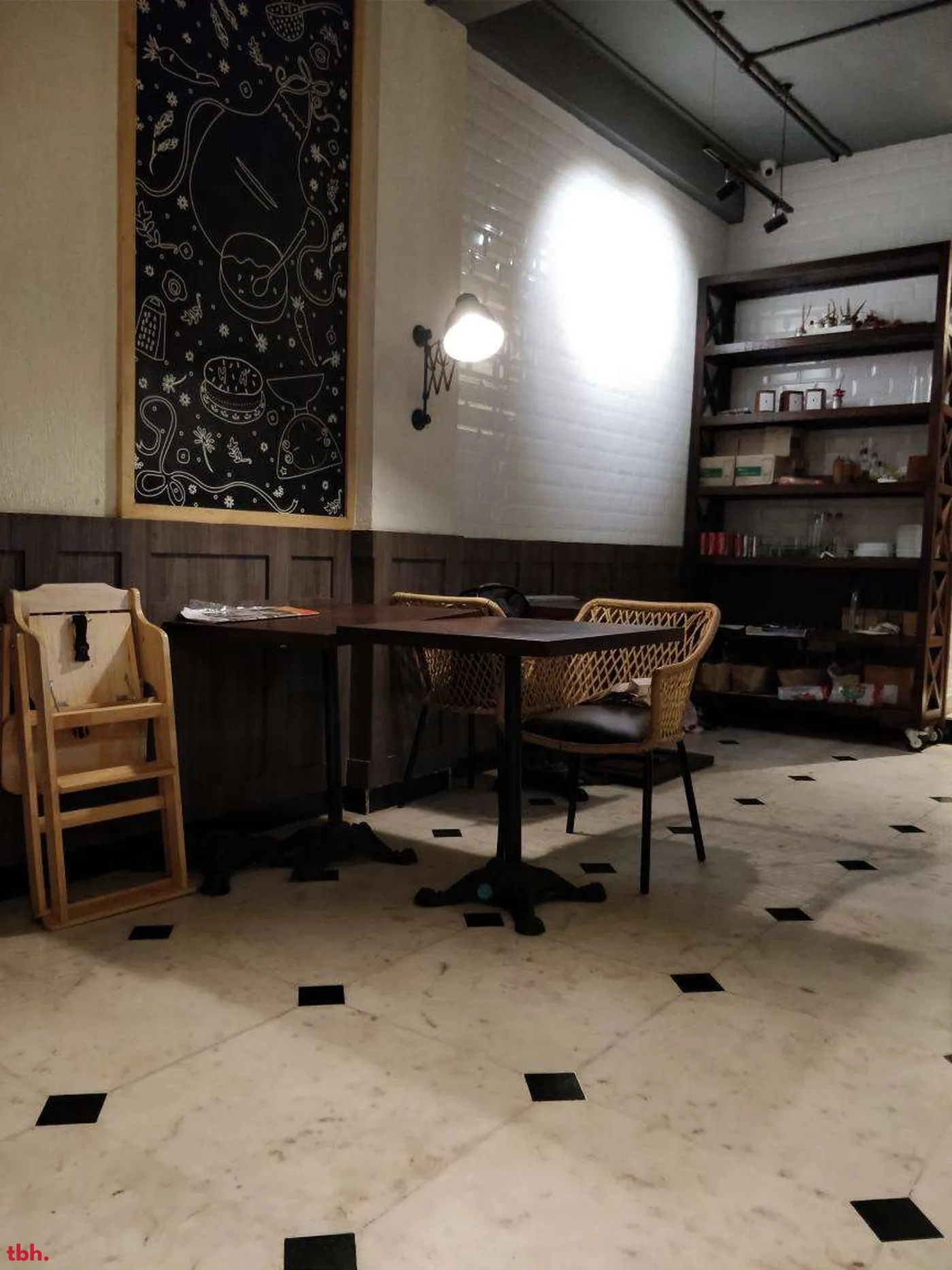 Cafe Parmesan Outlet Image