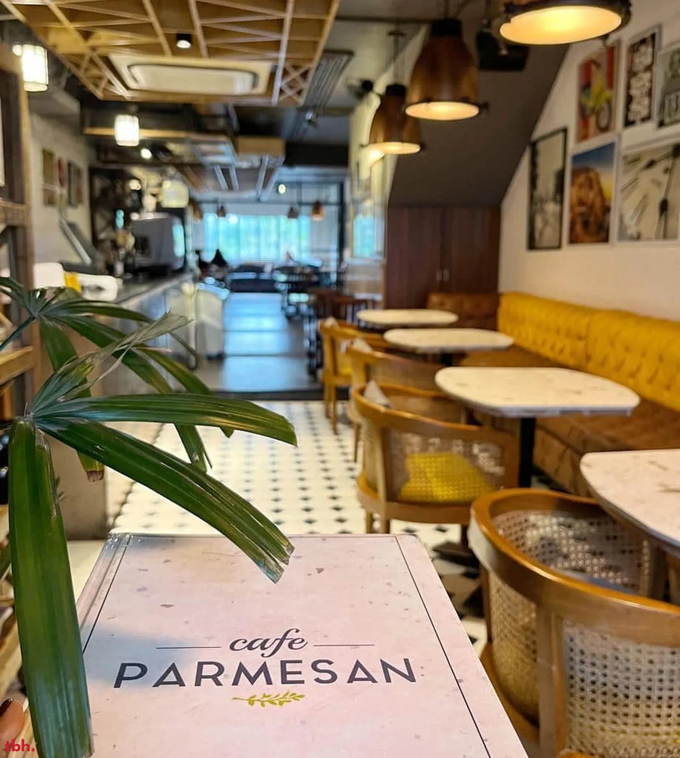 Cafe Parmesan Outlet Image