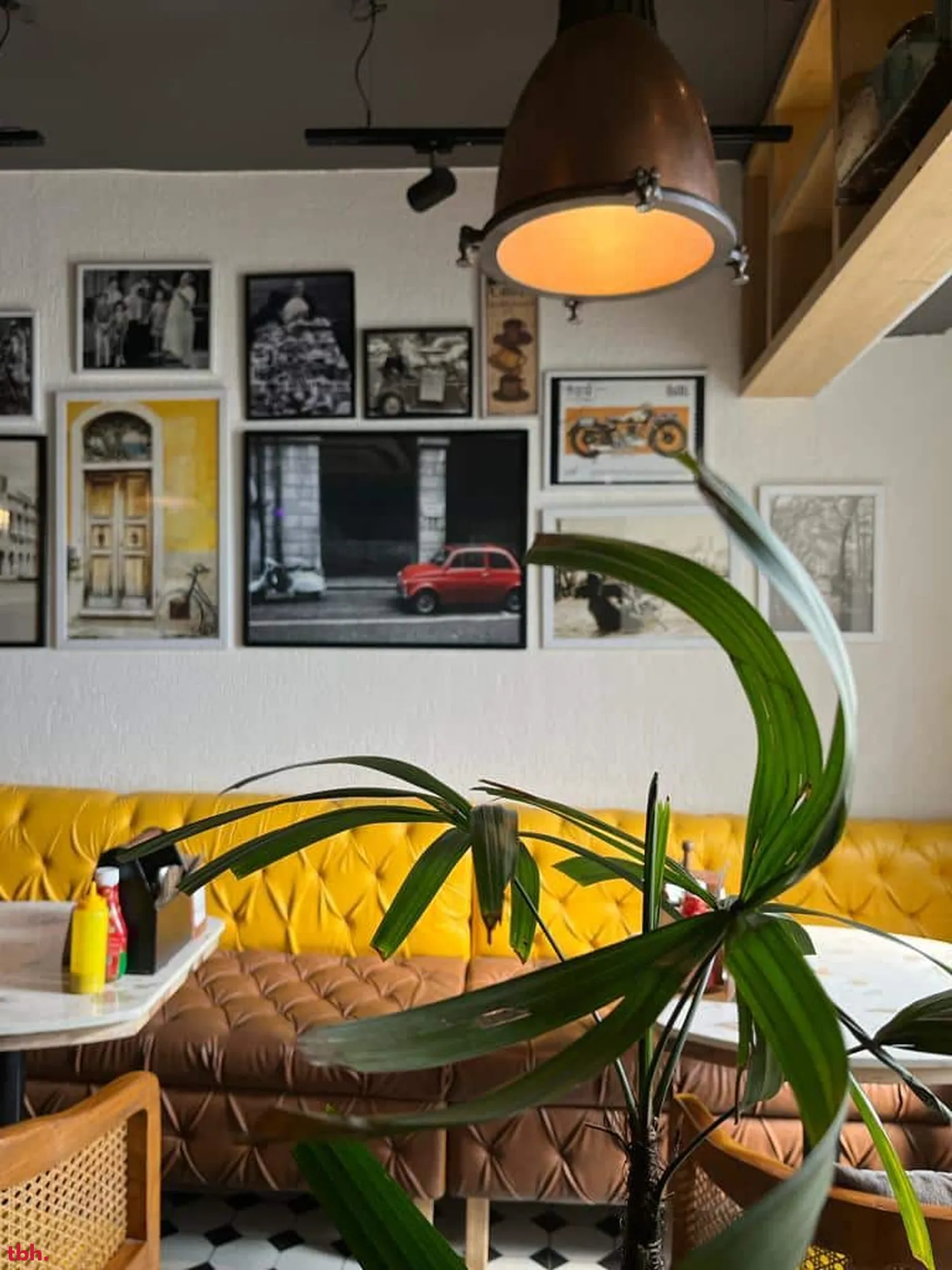 Cafe Parmesan Outlet Image