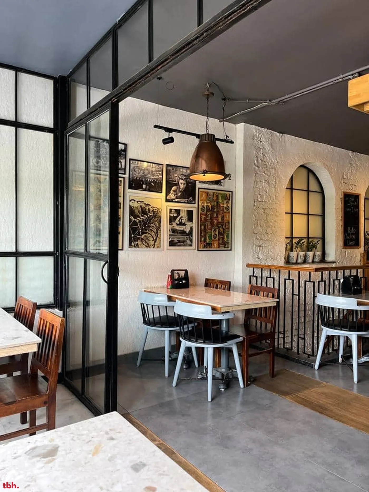 Cafe Parmesan Outlet Image