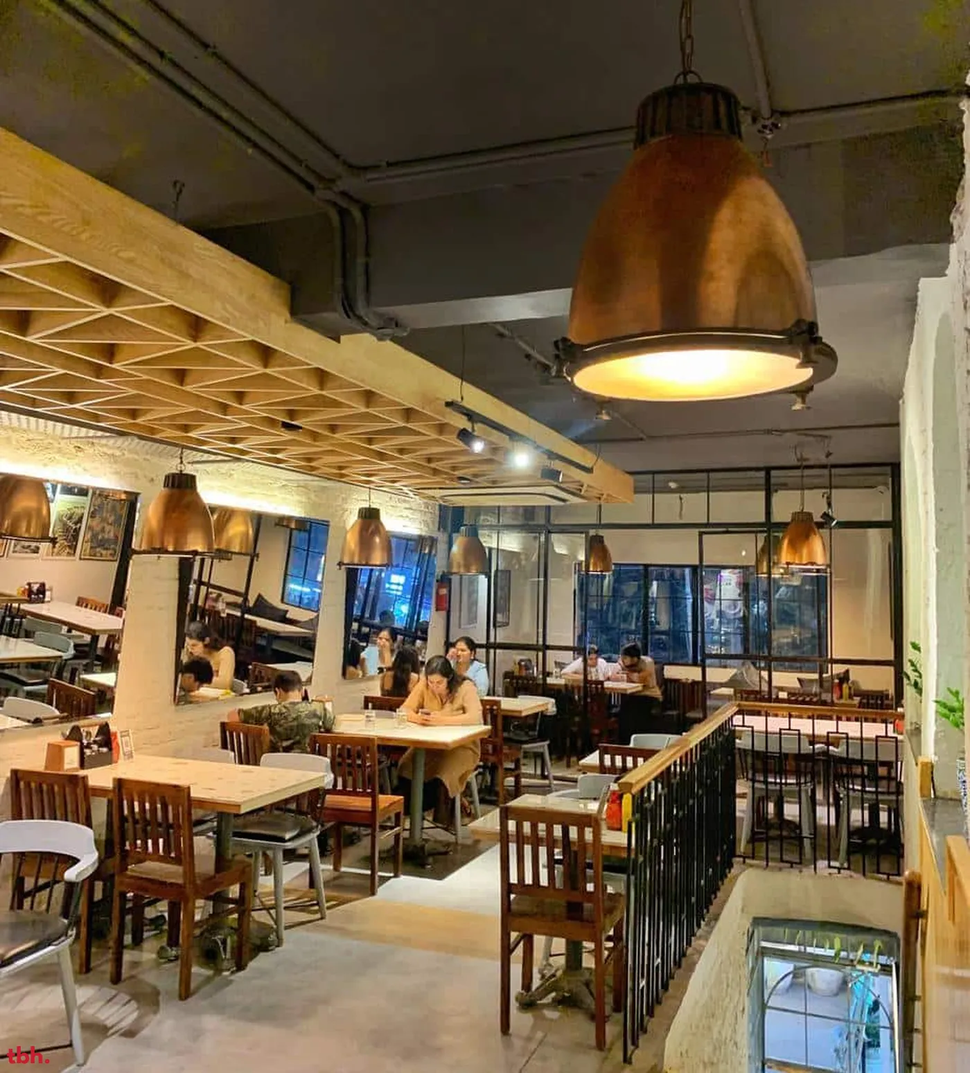 Cafe Parmesan Outlet Image