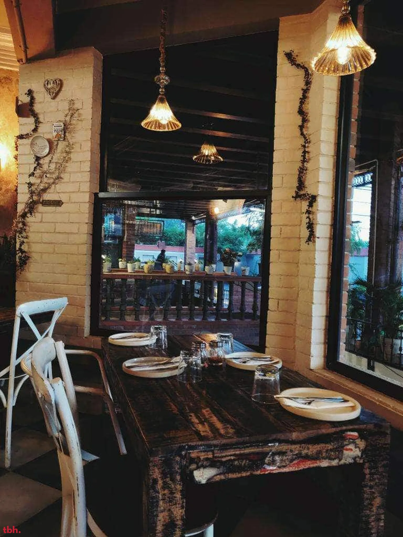 COMO - Pizzeria Outlet Image