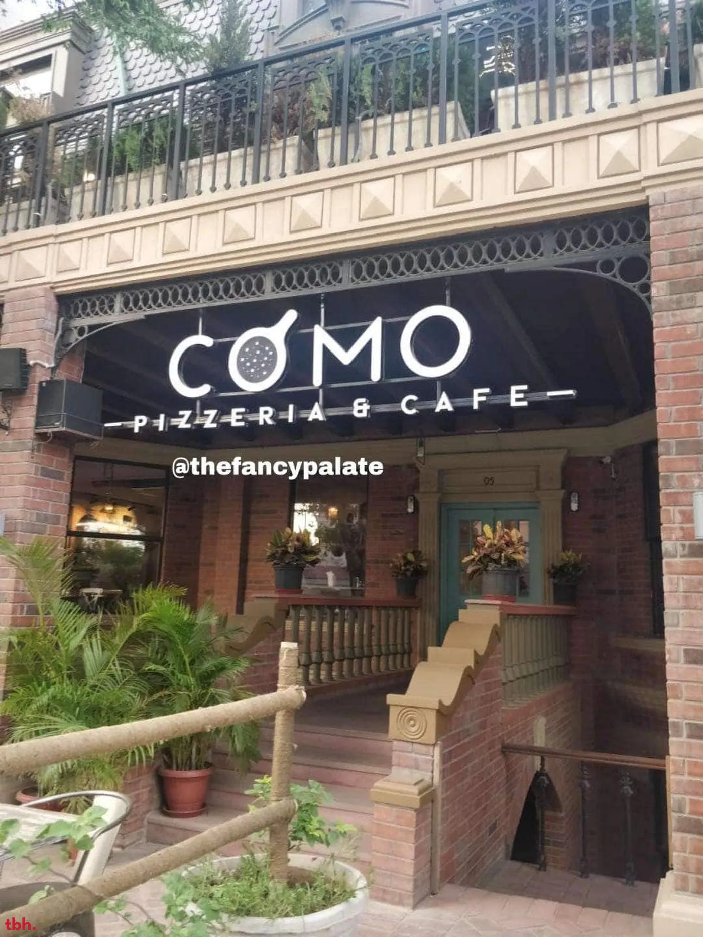 COMO - Pizzeria Outlet Image