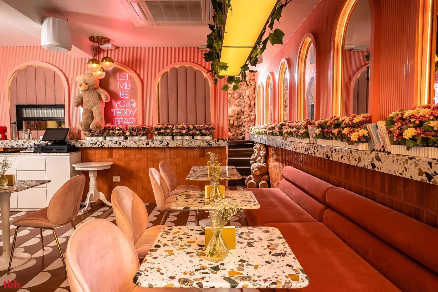 Bean & The Bear Outlet Image