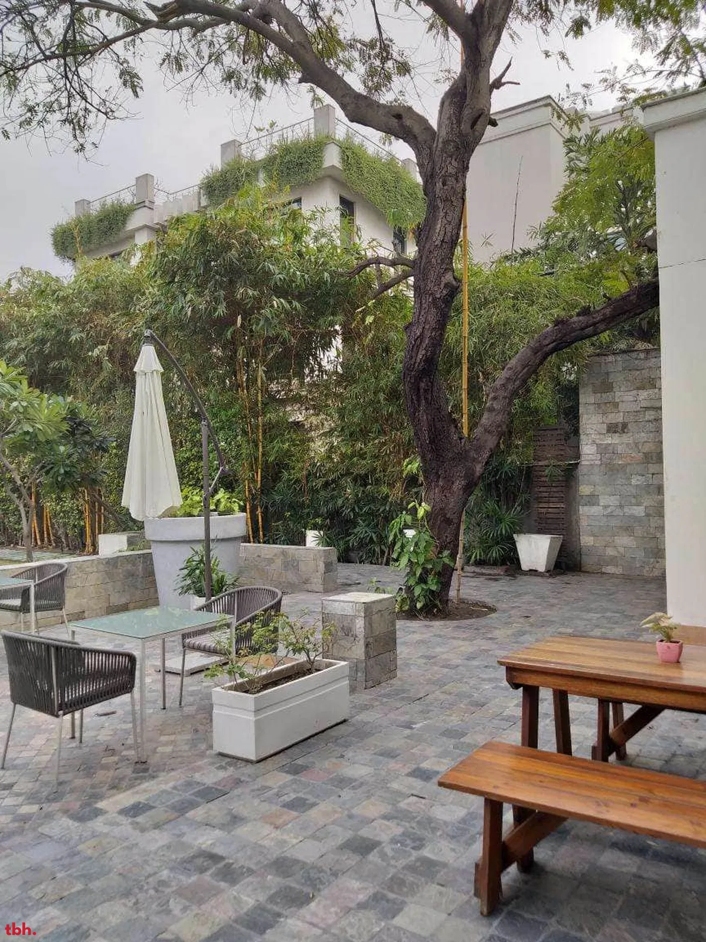 Camillo's - The Manor Hotel Outlet Image