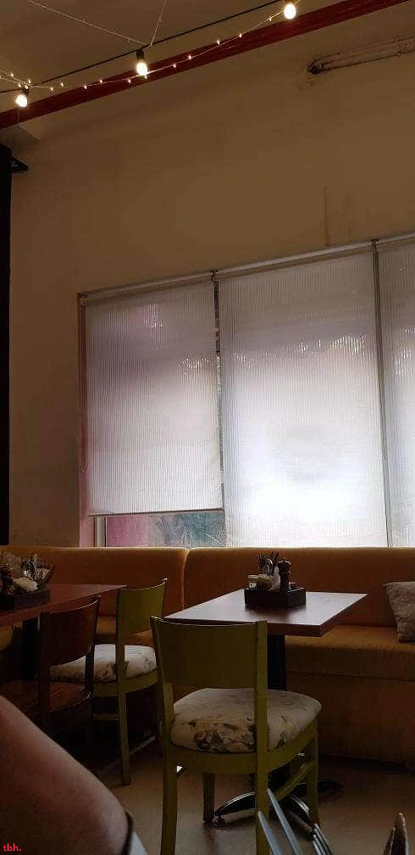 C'est La Vie Outlet Image