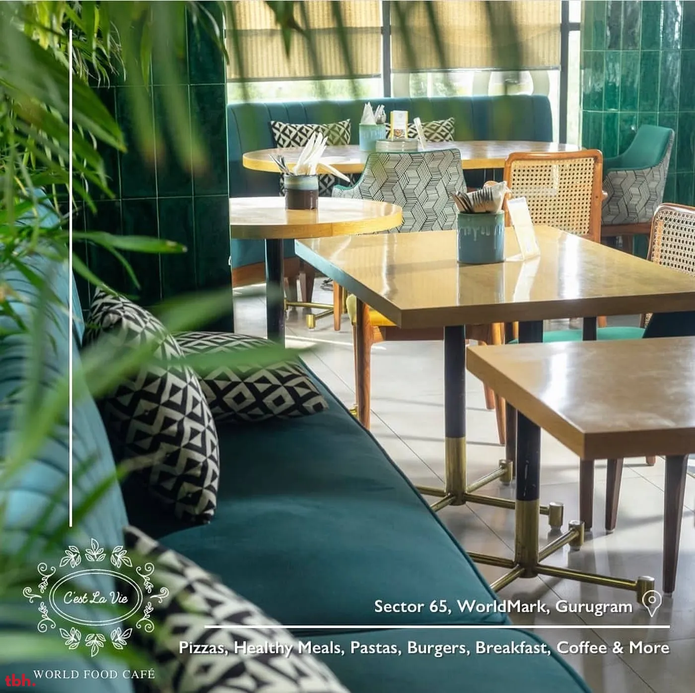 C'est La Vie Outlet Image