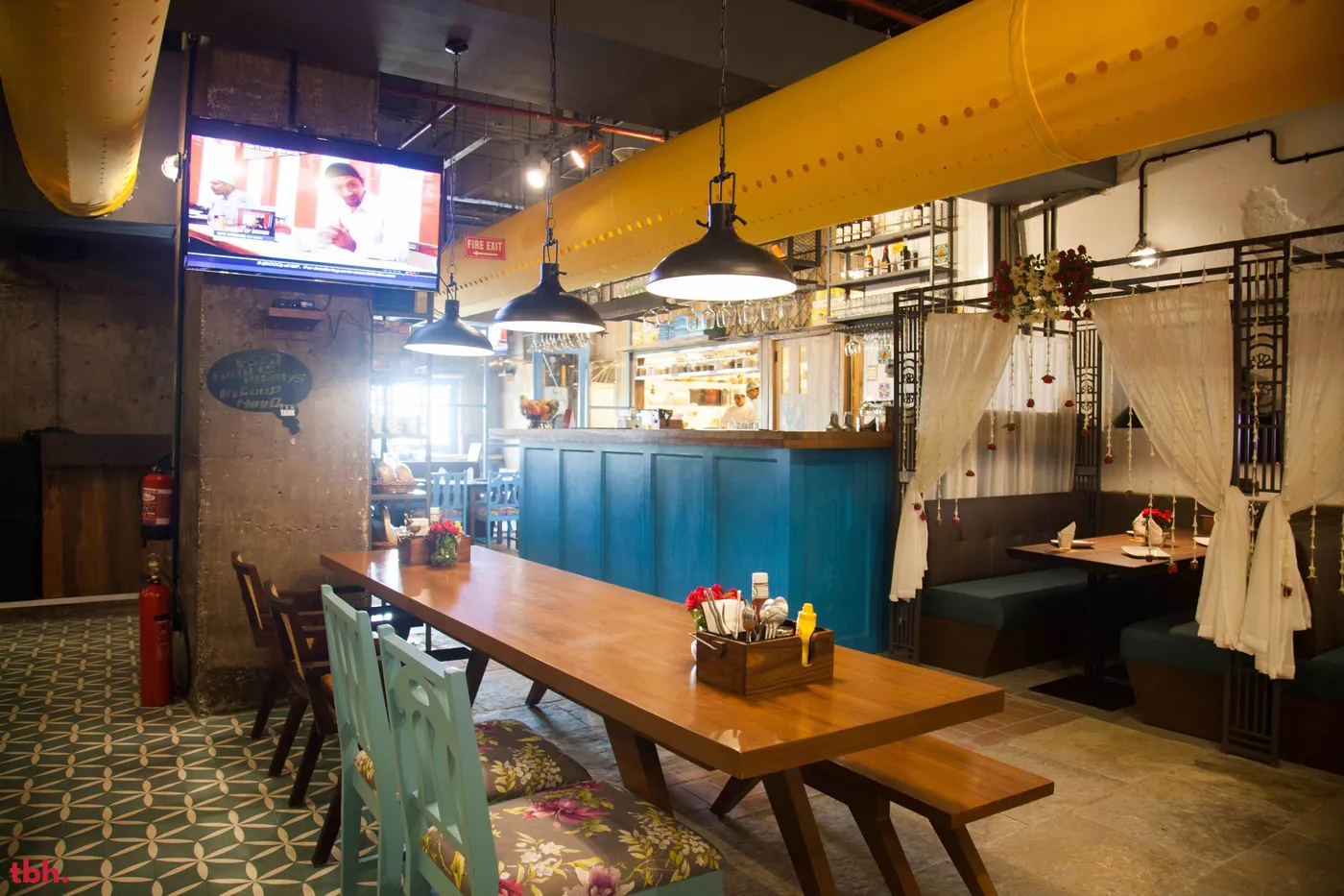 Cafe Delhi Heights outlet image