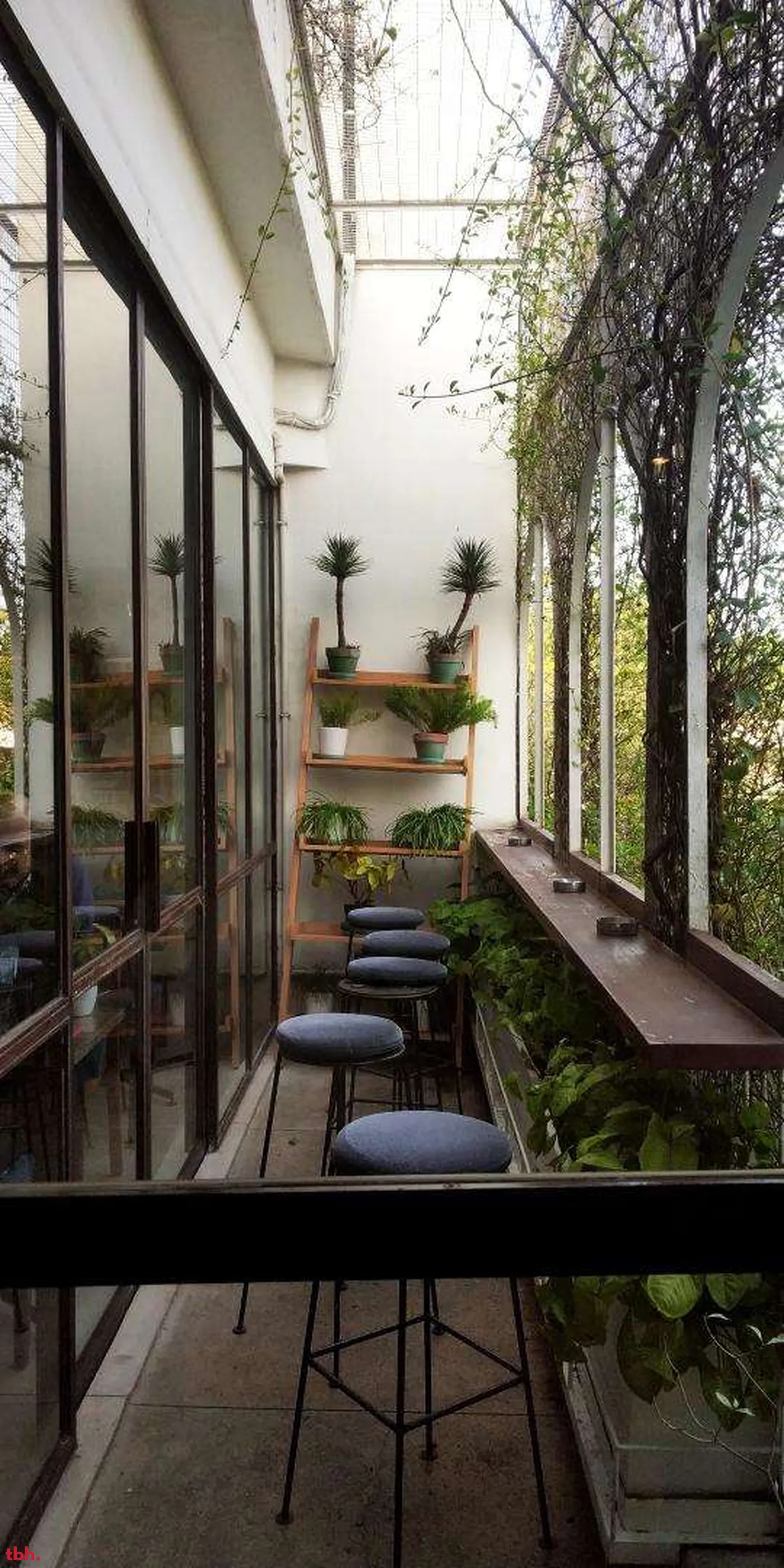 Coast Cafe Outlet Image