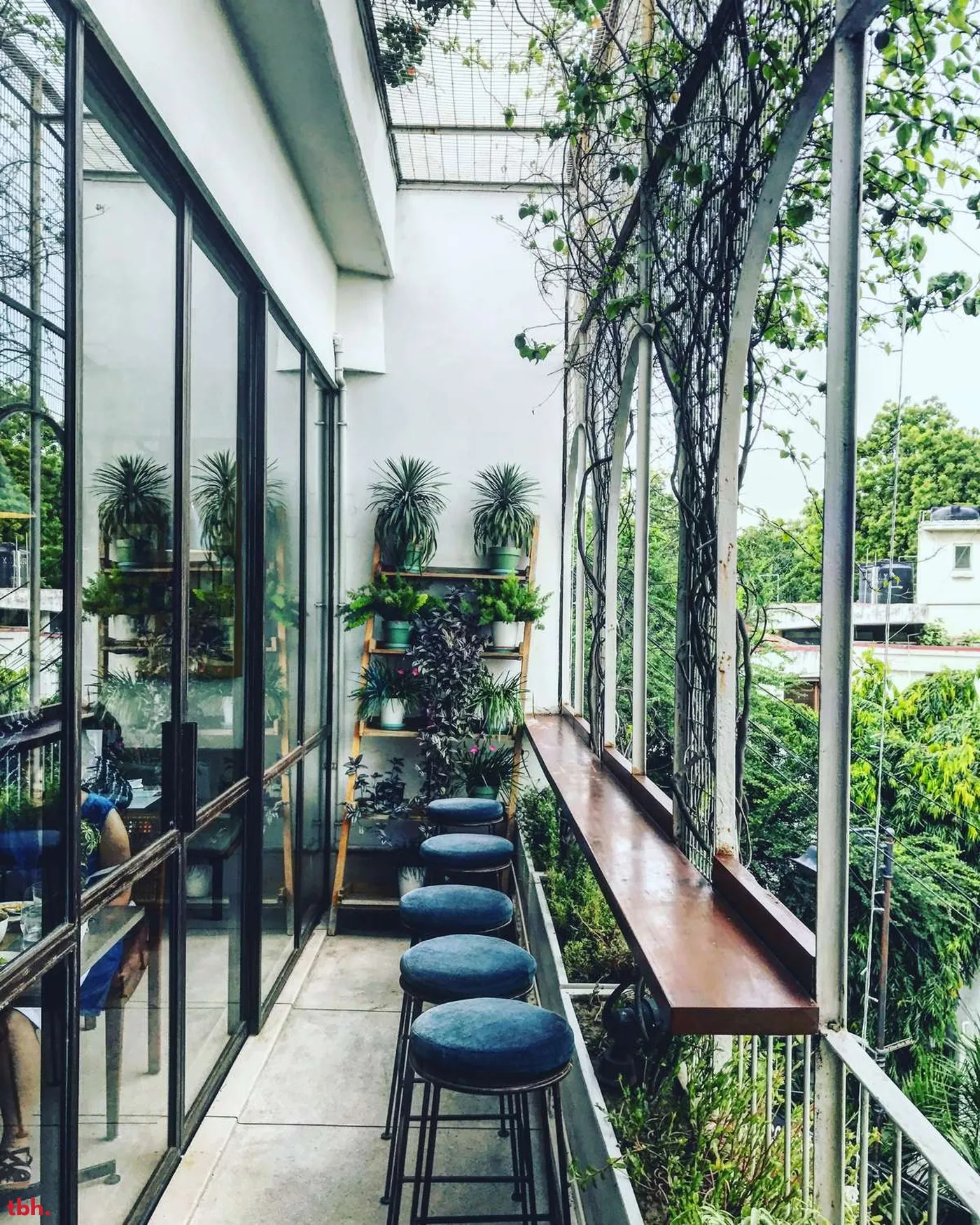 Coast Cafe Outlet Image